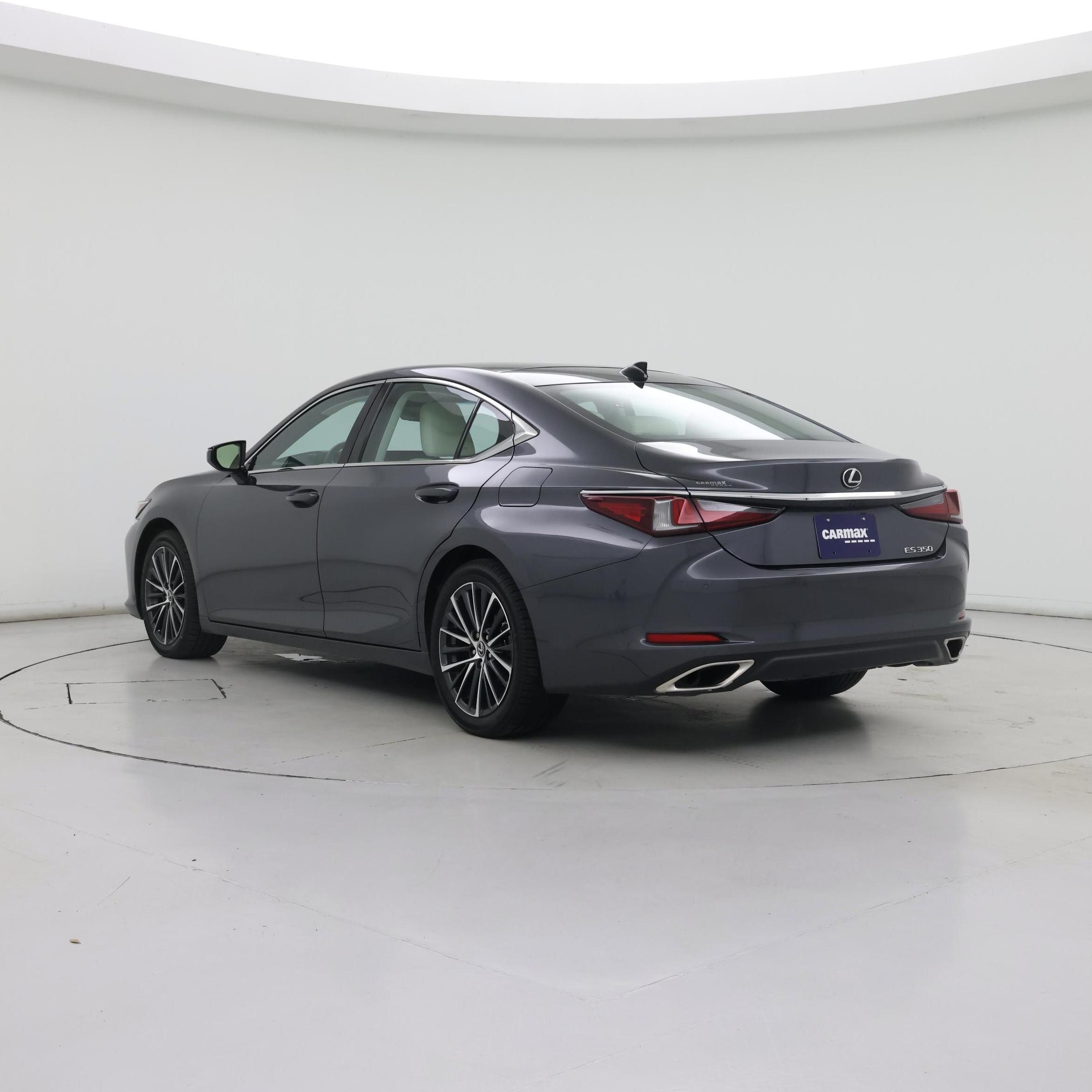 Thumbnail: 2022 Lexus ES - 2