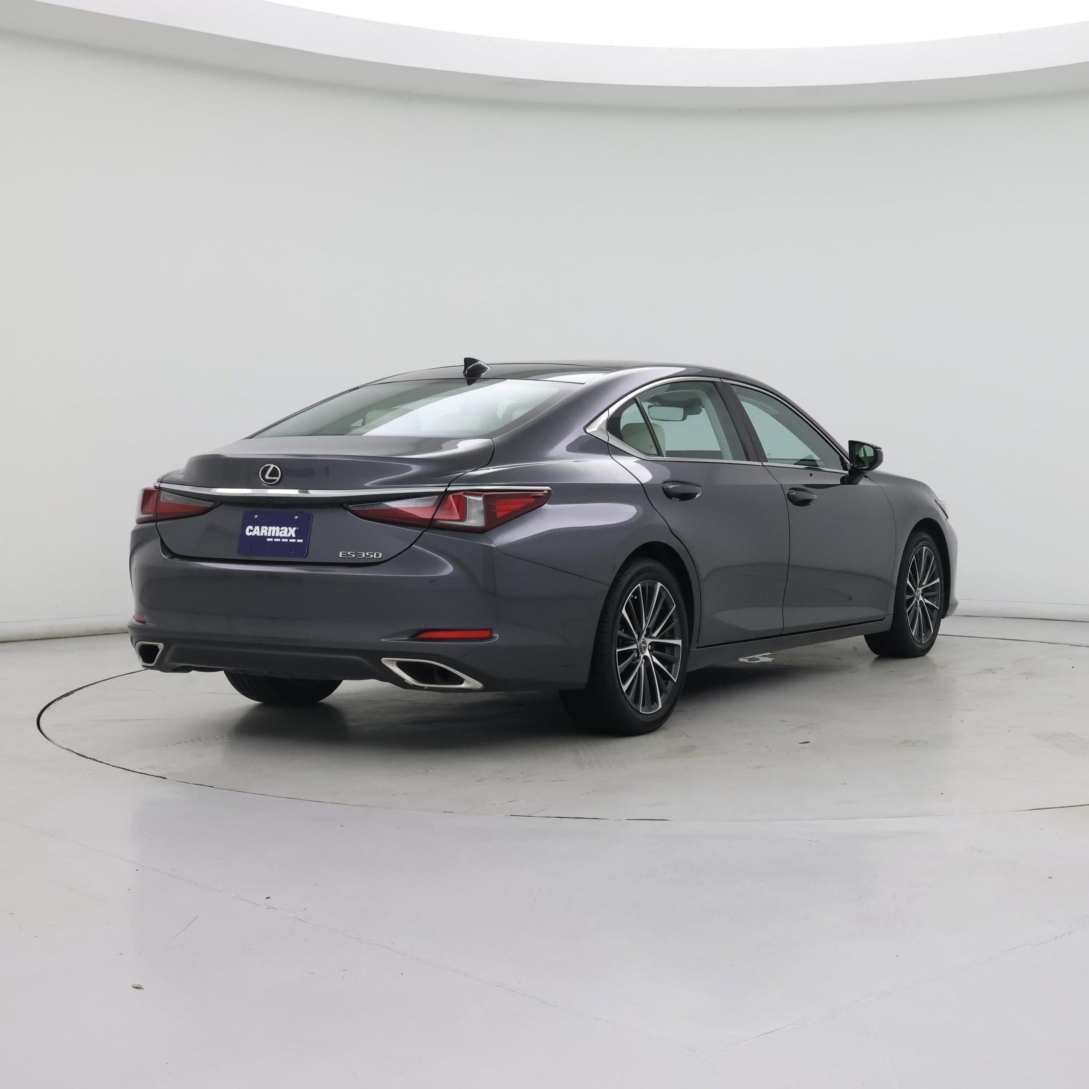 Thumbnail: 2022 Lexus ES - 8