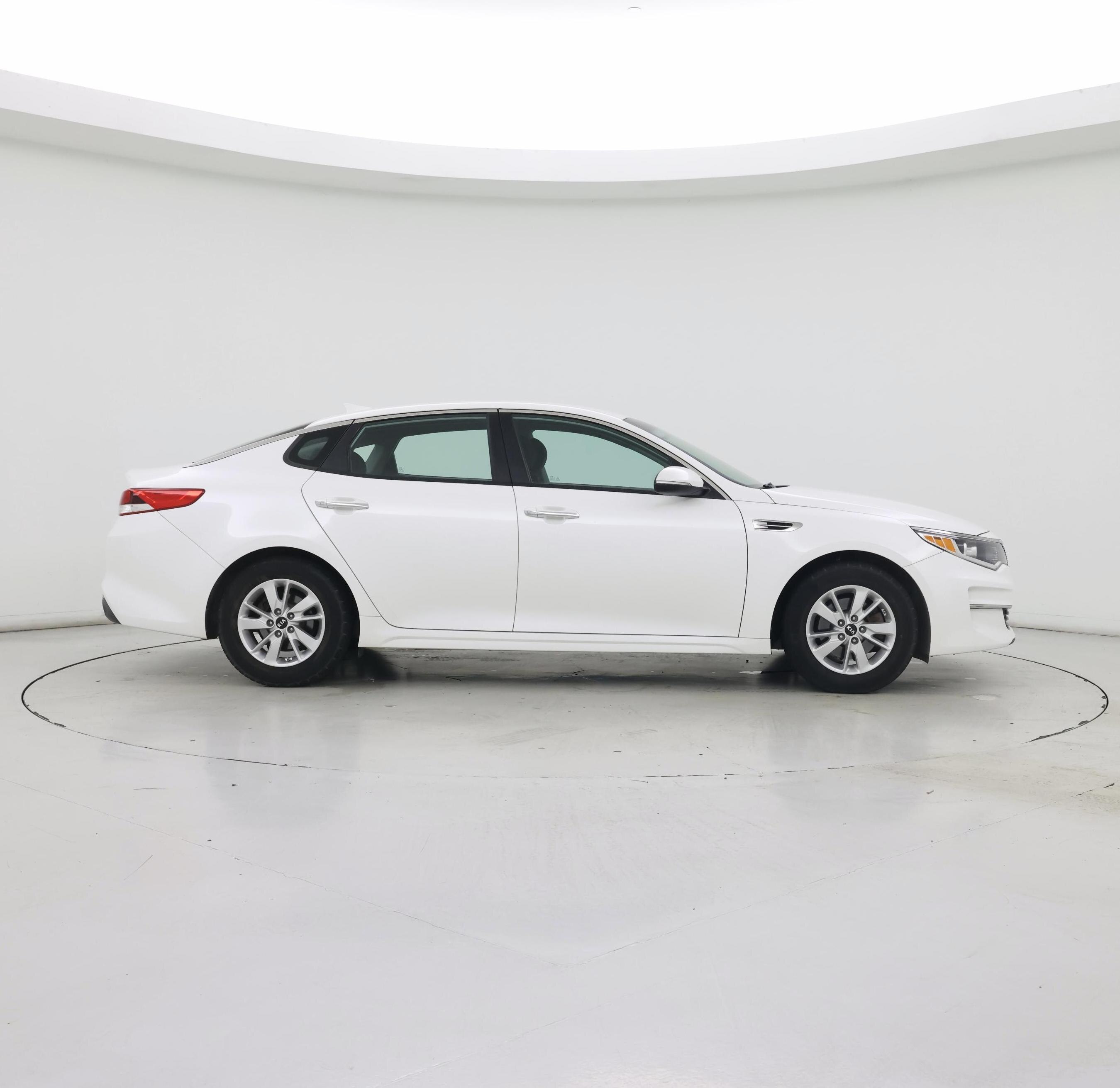 Thumbnail: 2016 Kia Optima - 7