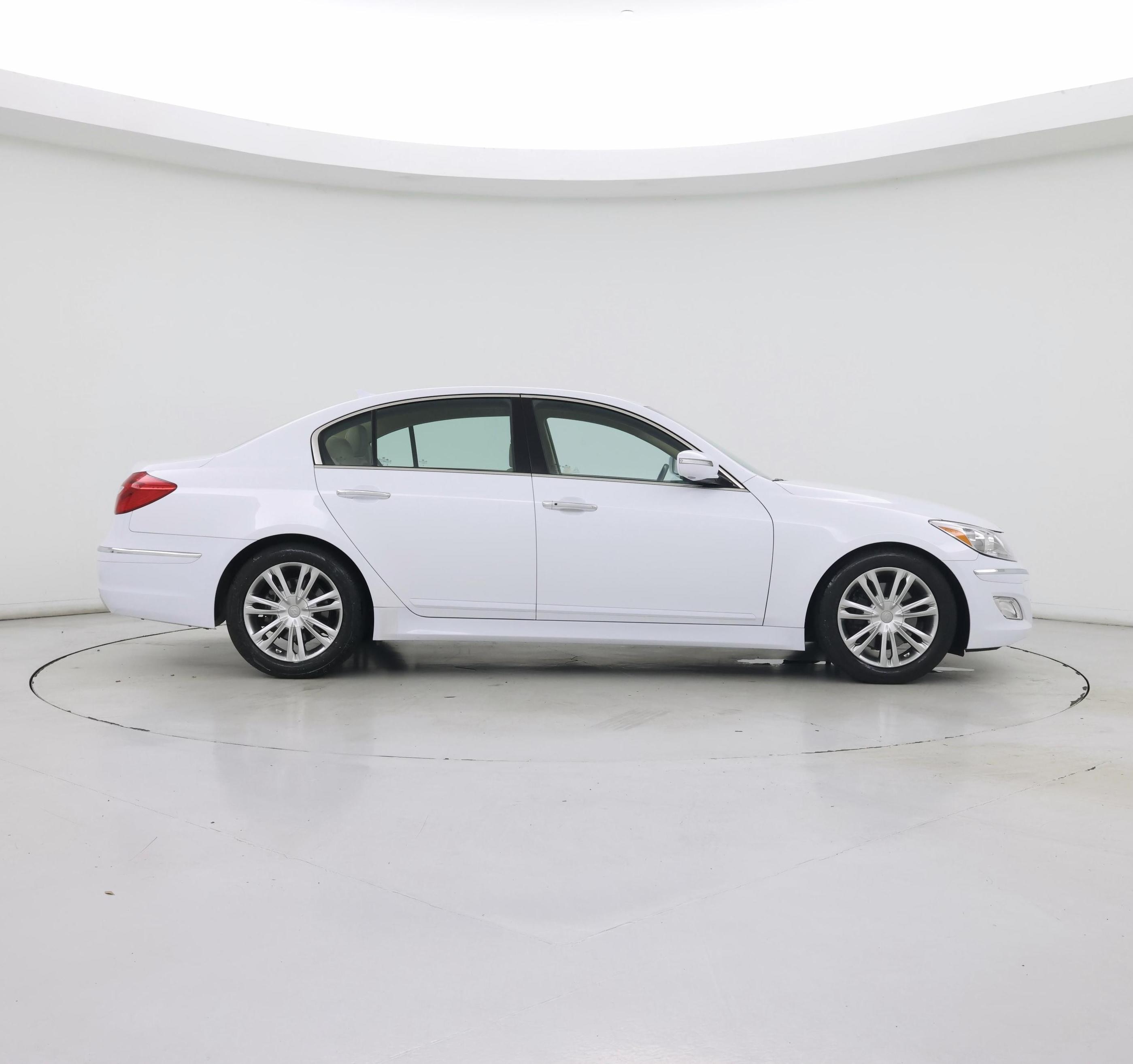 Thumbnail: 2014 Hyundai Genesis - 7
