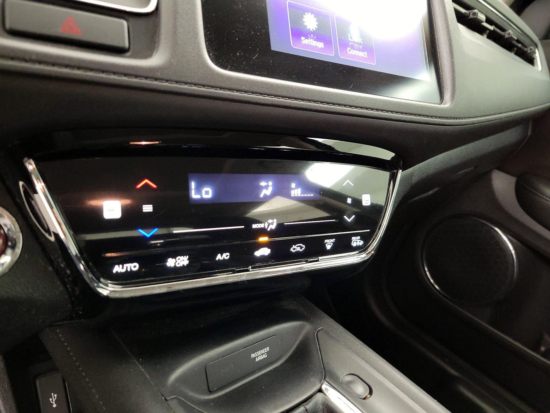 Thumbnail: 2018 Honda HR-V - 16