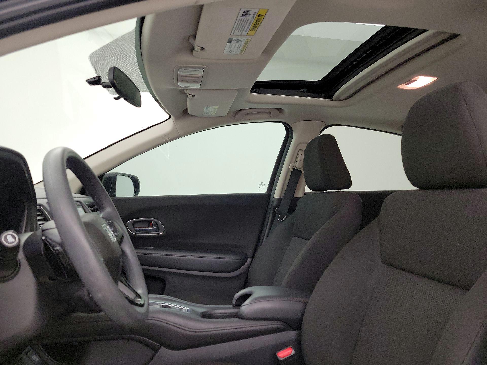 Thumbnail: 2018 Honda HR-V - 18