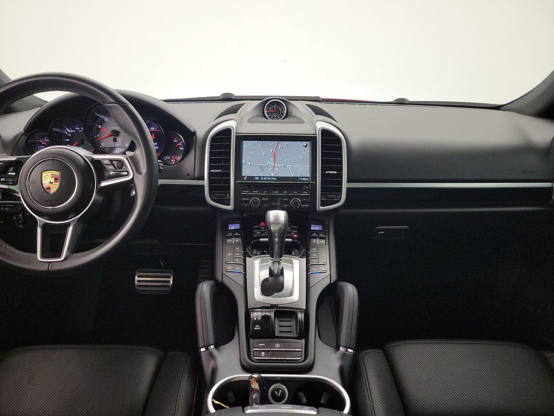 Thumbnail: 2016 Porsche Cayenne - 9
