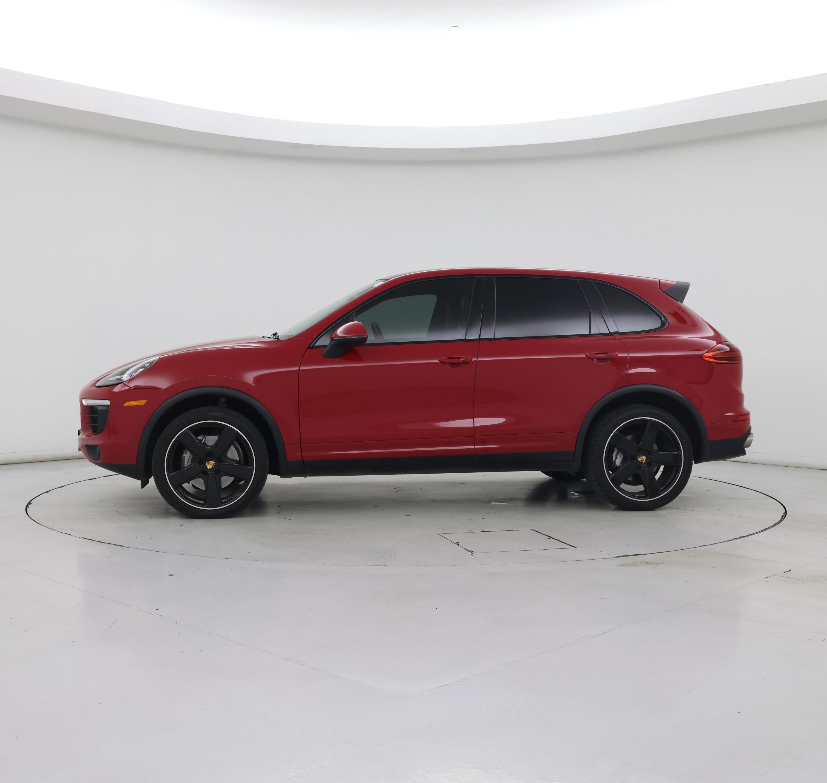 Thumbnail: 2016 Porsche Cayenne - 3