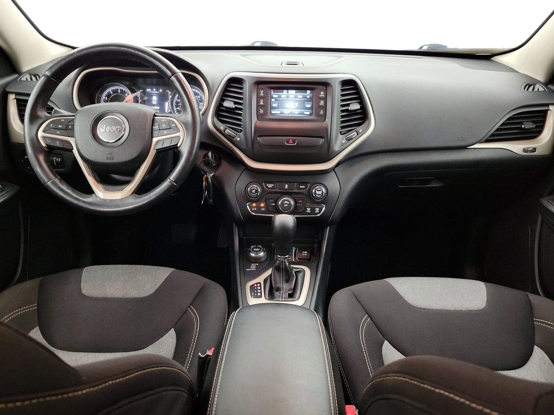 Thumbnail: 2016 Jeep Cherokee - 9