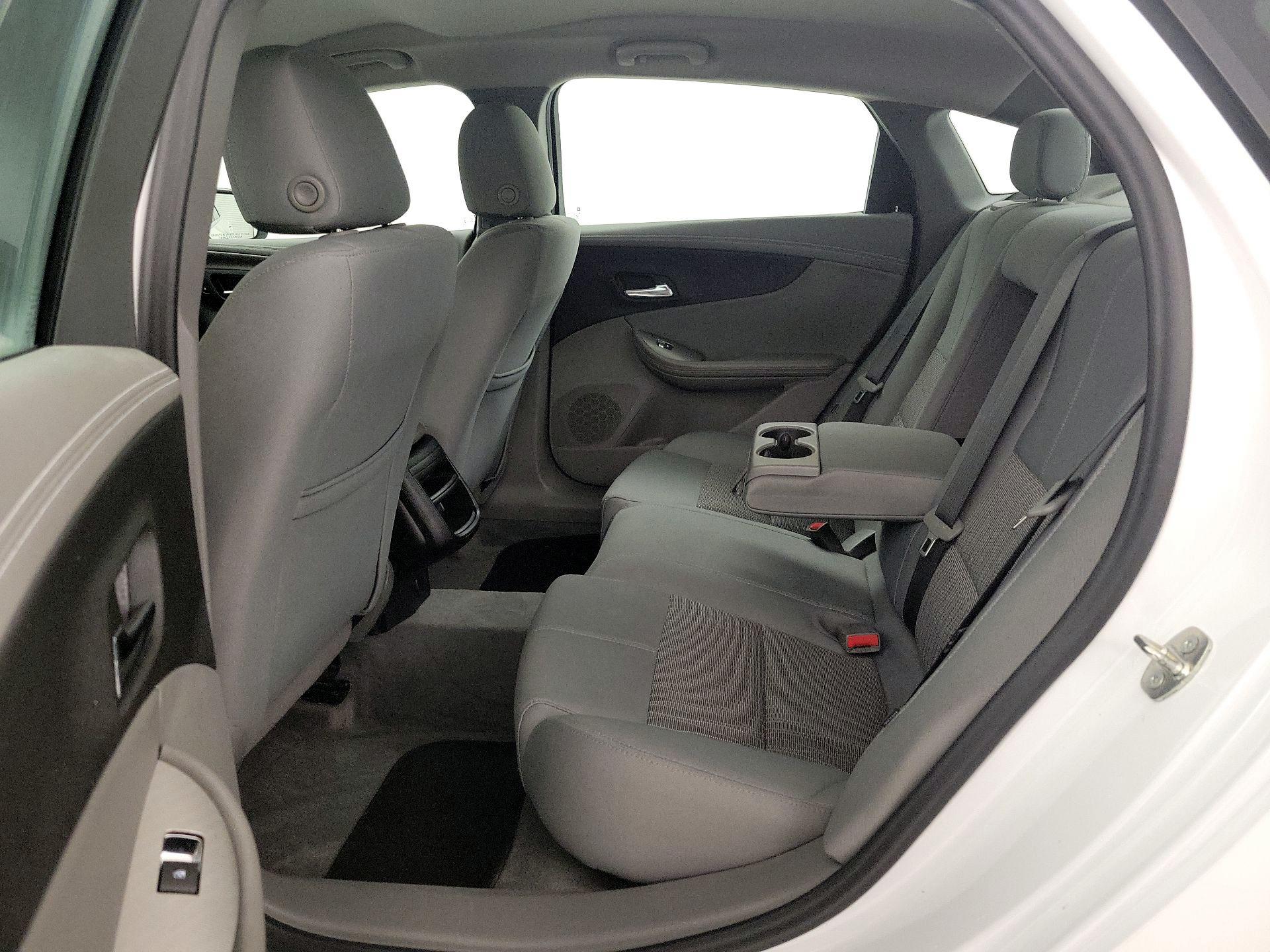 Thumbnail: 2016 Chevrolet Impala - 18