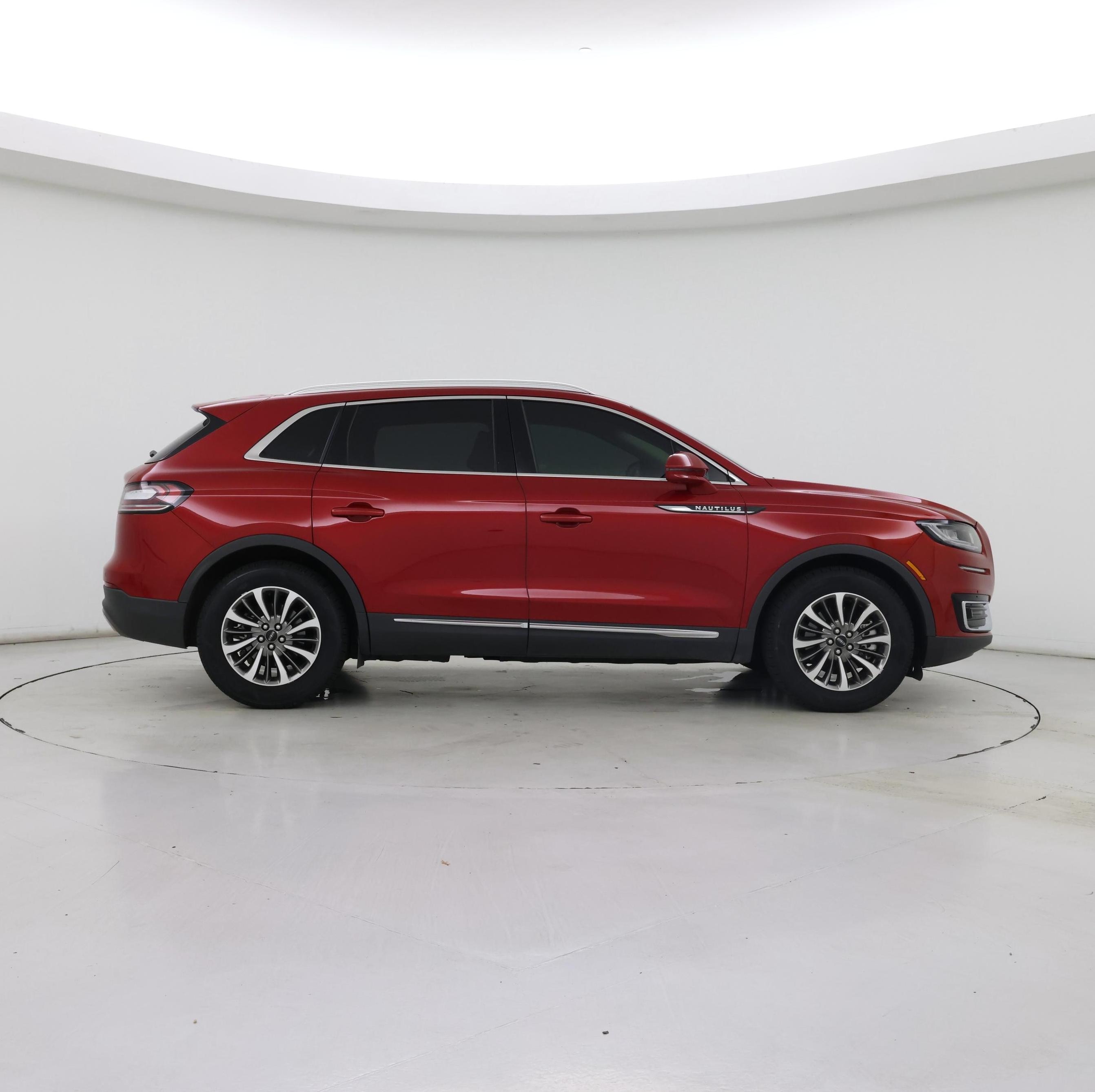 Thumbnail: 2020 Lincoln Nautilus - 7