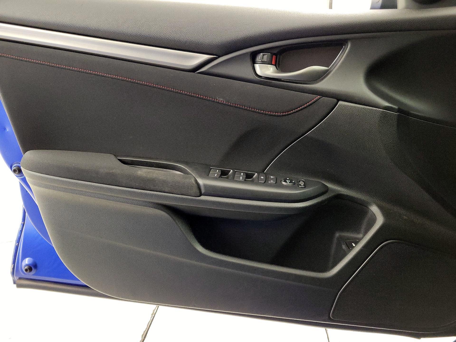 Thumbnail: 2017 Honda Civic - 12
