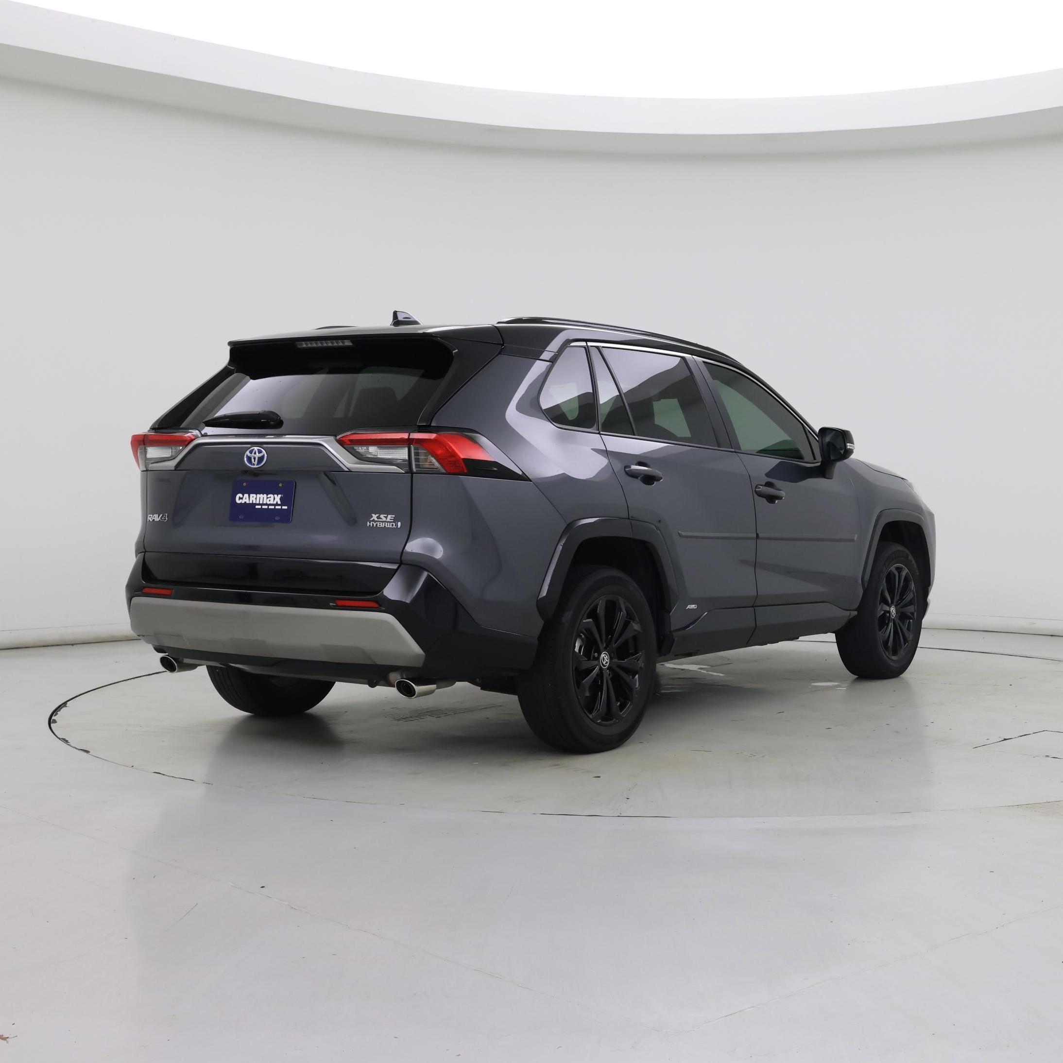 Thumbnail: 2022 Toyota RAV4 - 8