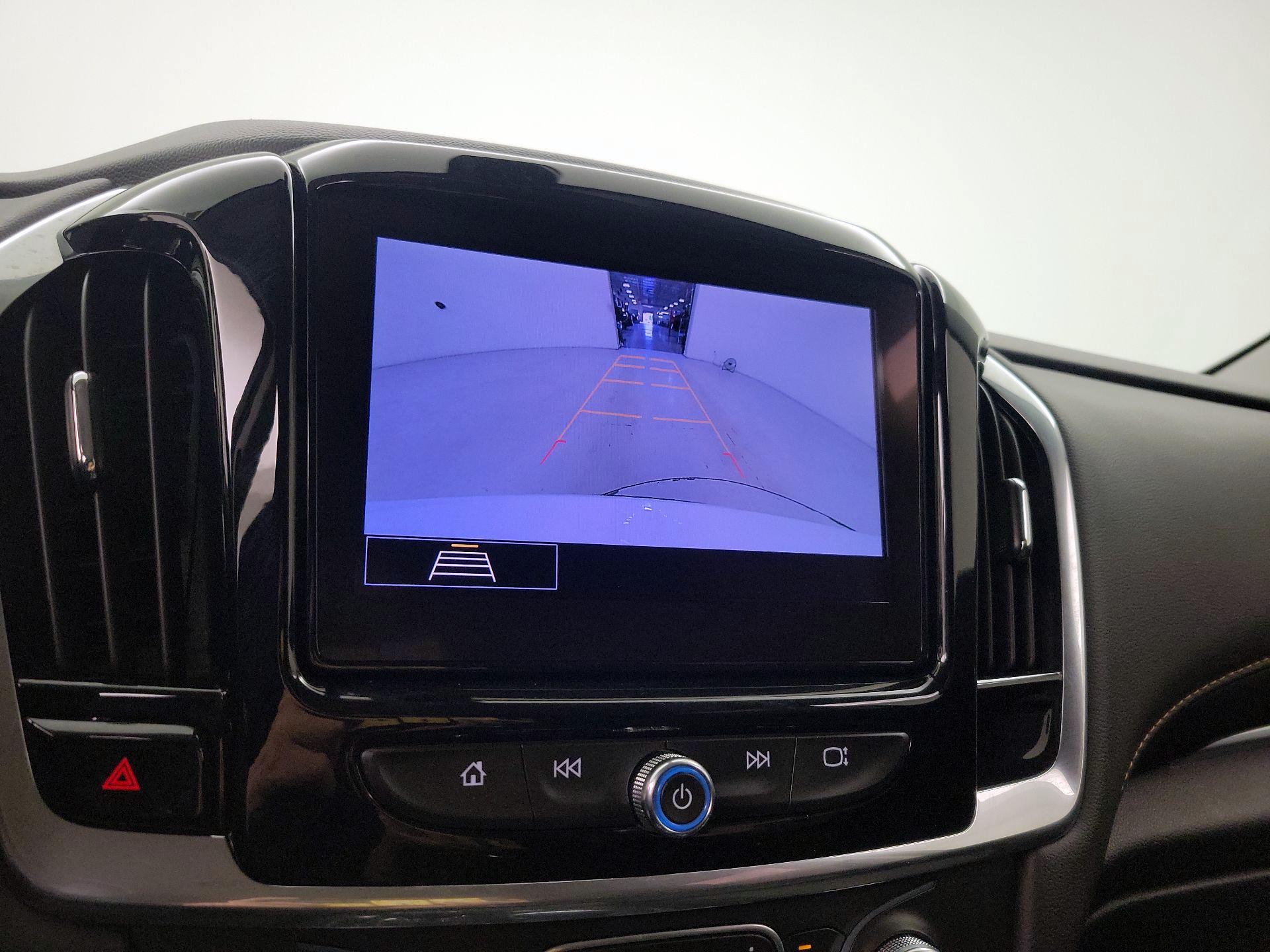 Thumbnail: 2020 Chevrolet Traverse - 14