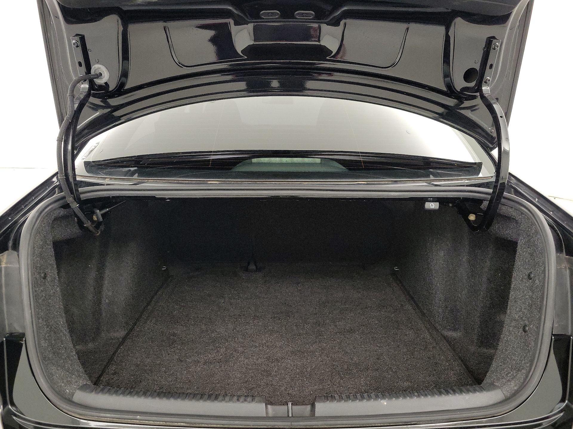 Thumbnail: 2015 Volkswagen Jetta - 18