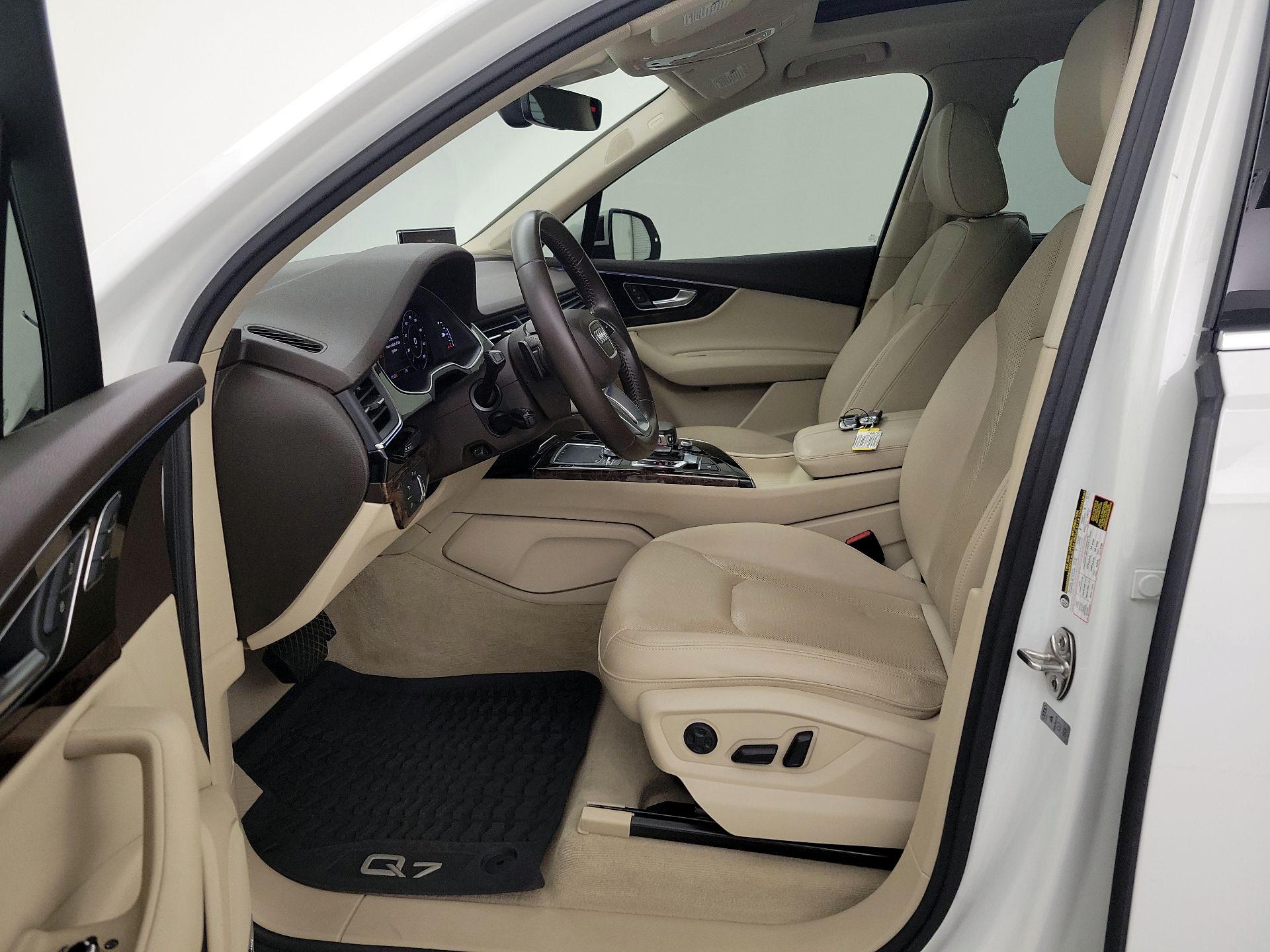 Thumbnail: 2019 Audi Q7 - 11