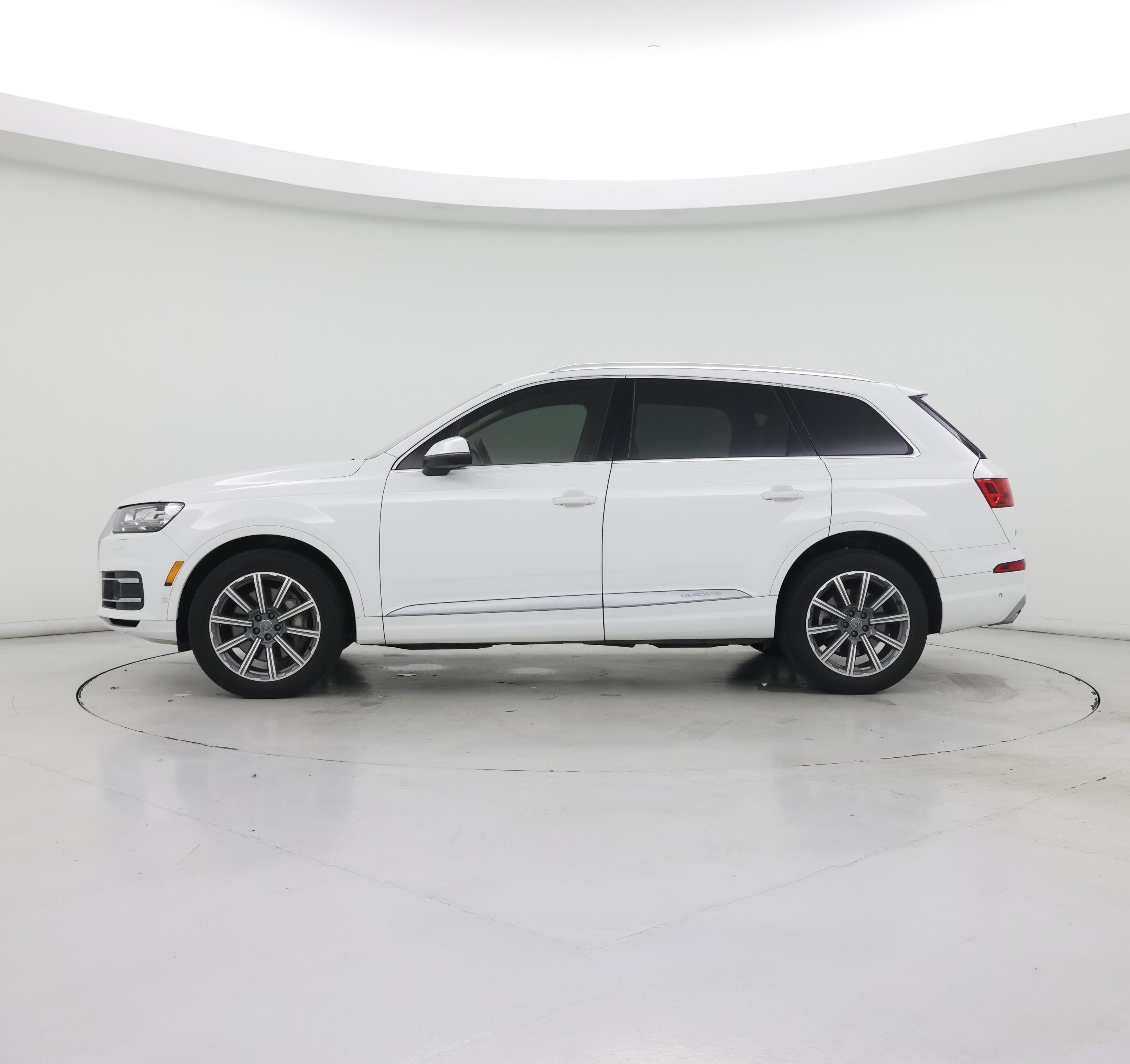 Thumbnail: 2019 Audi Q7 - 3