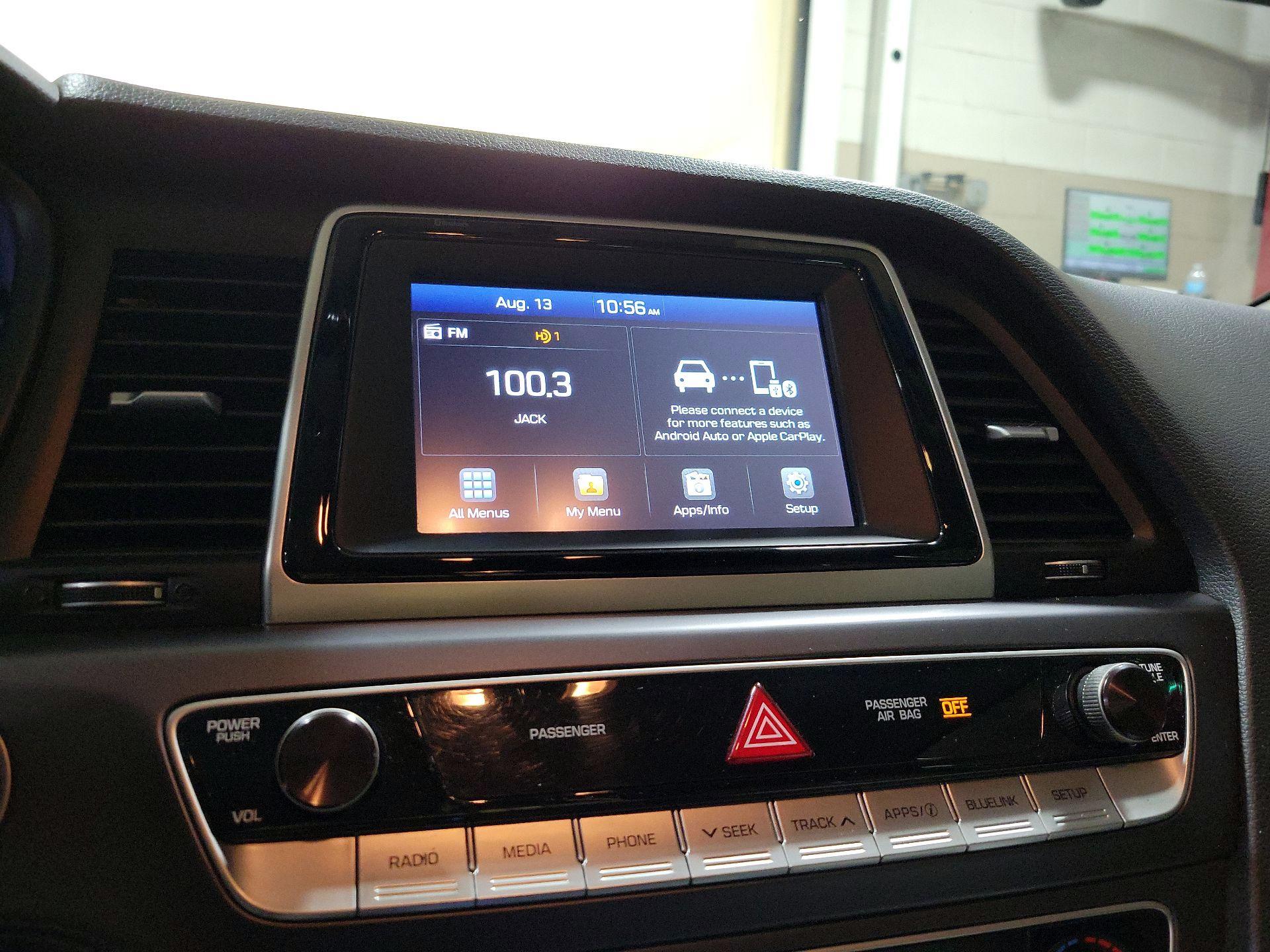 Thumbnail: 2019 Hyundai Sonata - 16