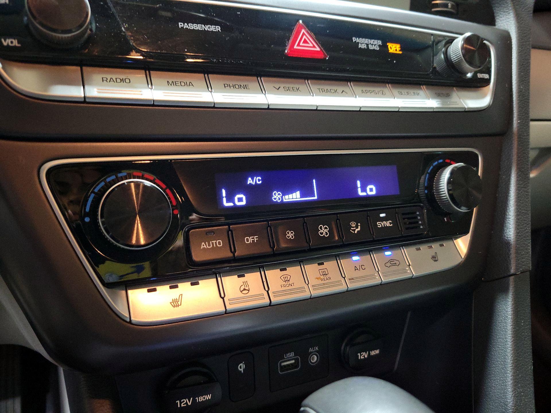 Thumbnail: 2019 Hyundai Sonata - 17