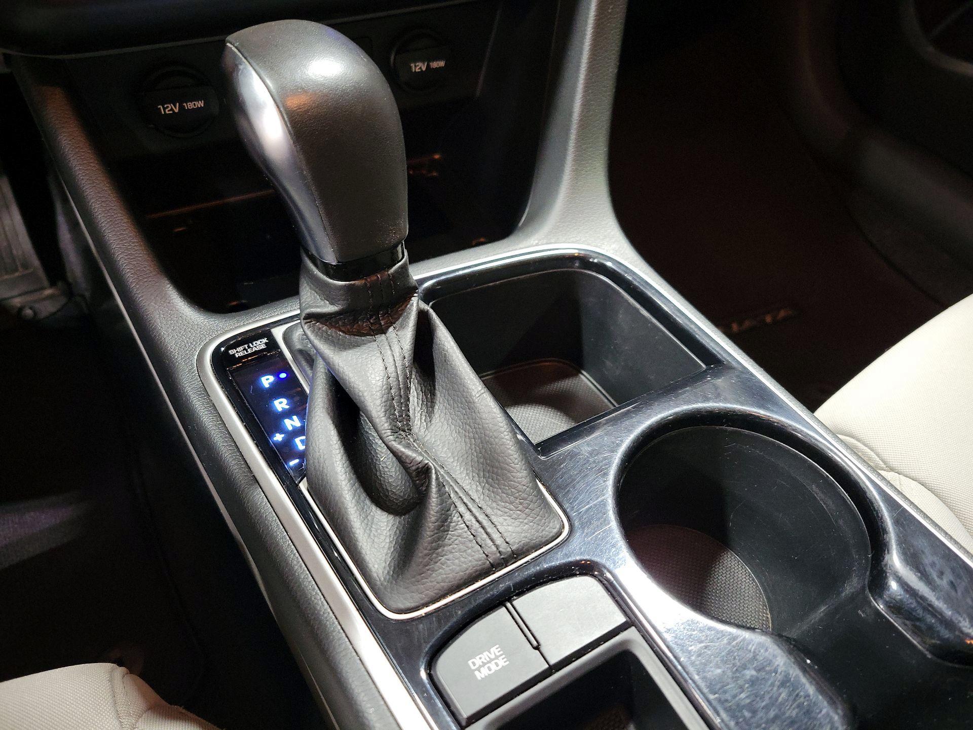 Thumbnail: 2019 Hyundai Sonata - 18