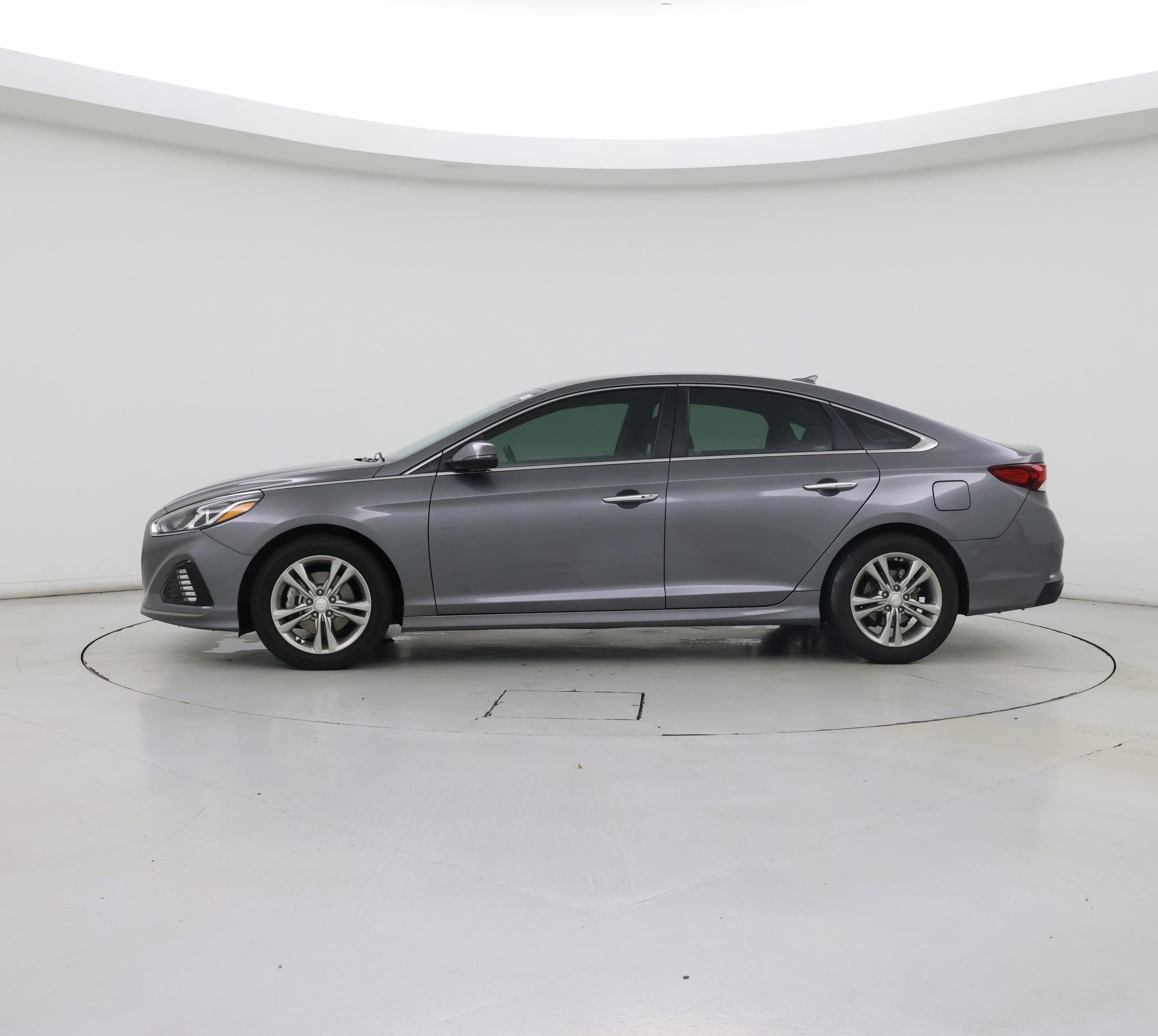 Thumbnail: 2019 Hyundai Sonata - 3