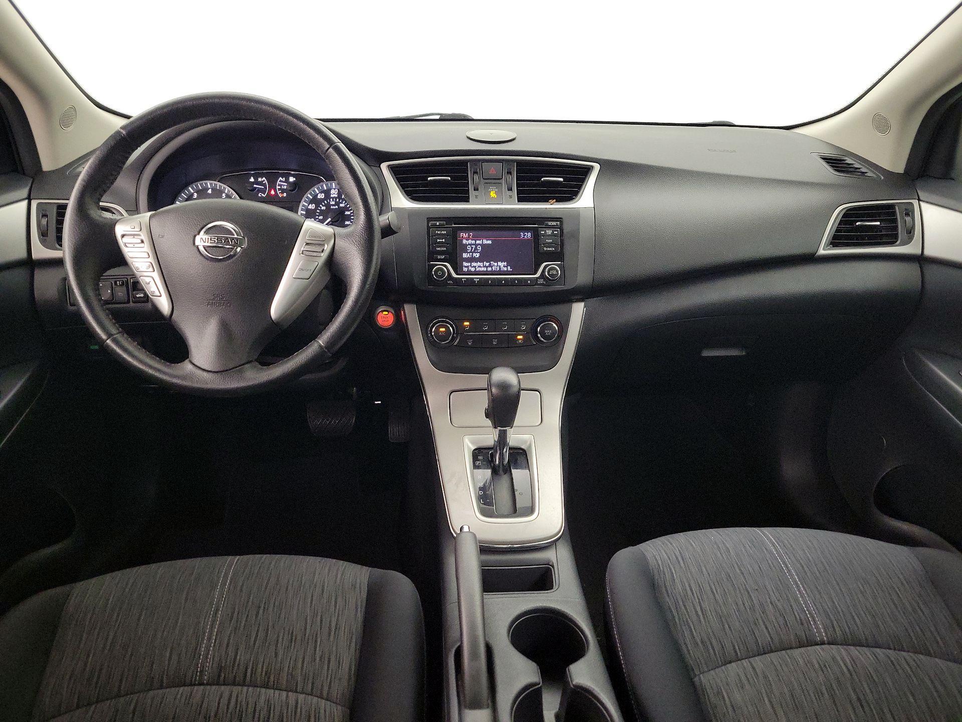 Thumbnail: 2015 Nissan Sentra - 9
