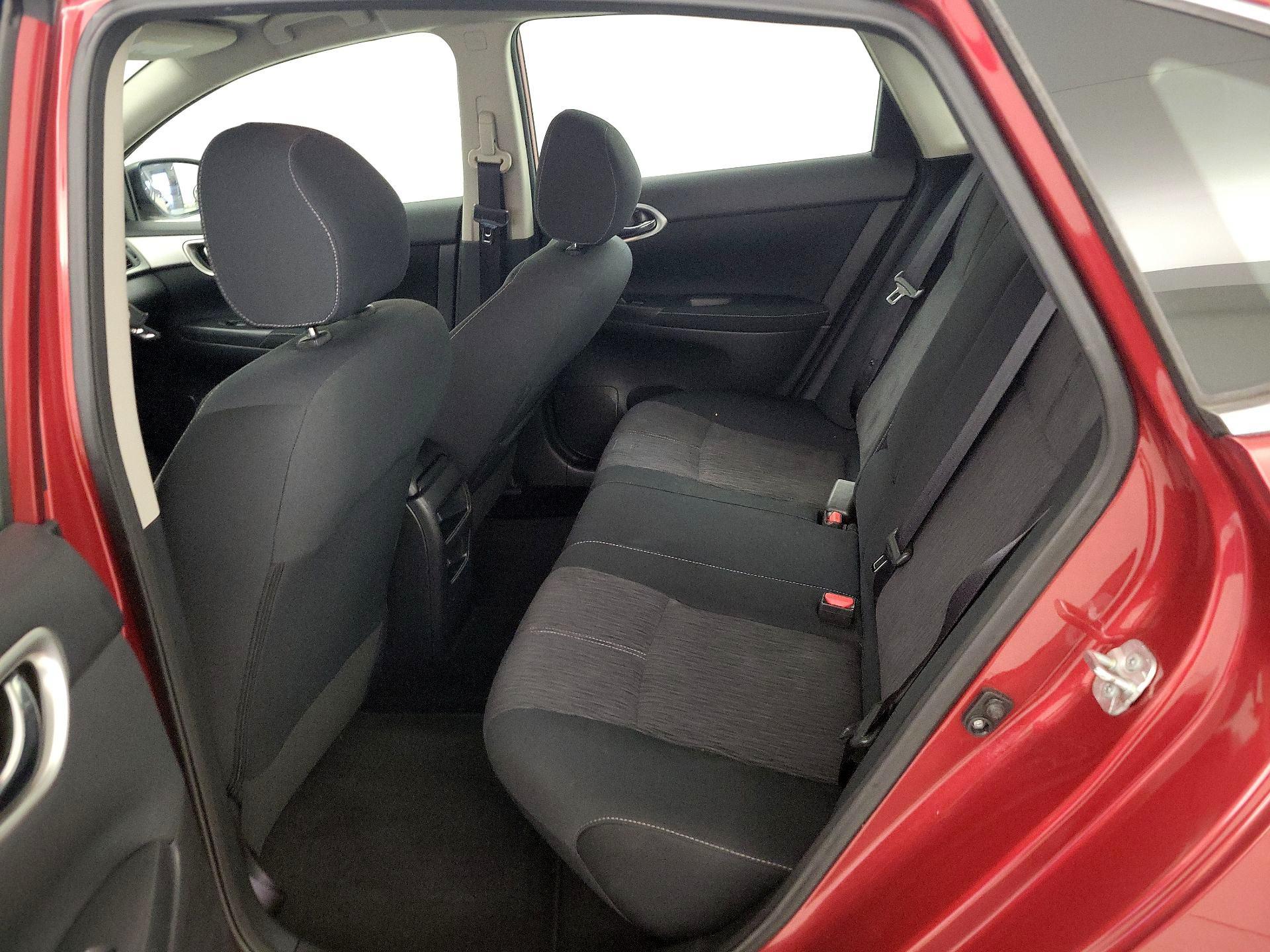 Thumbnail: 2015 Nissan Sentra - 18