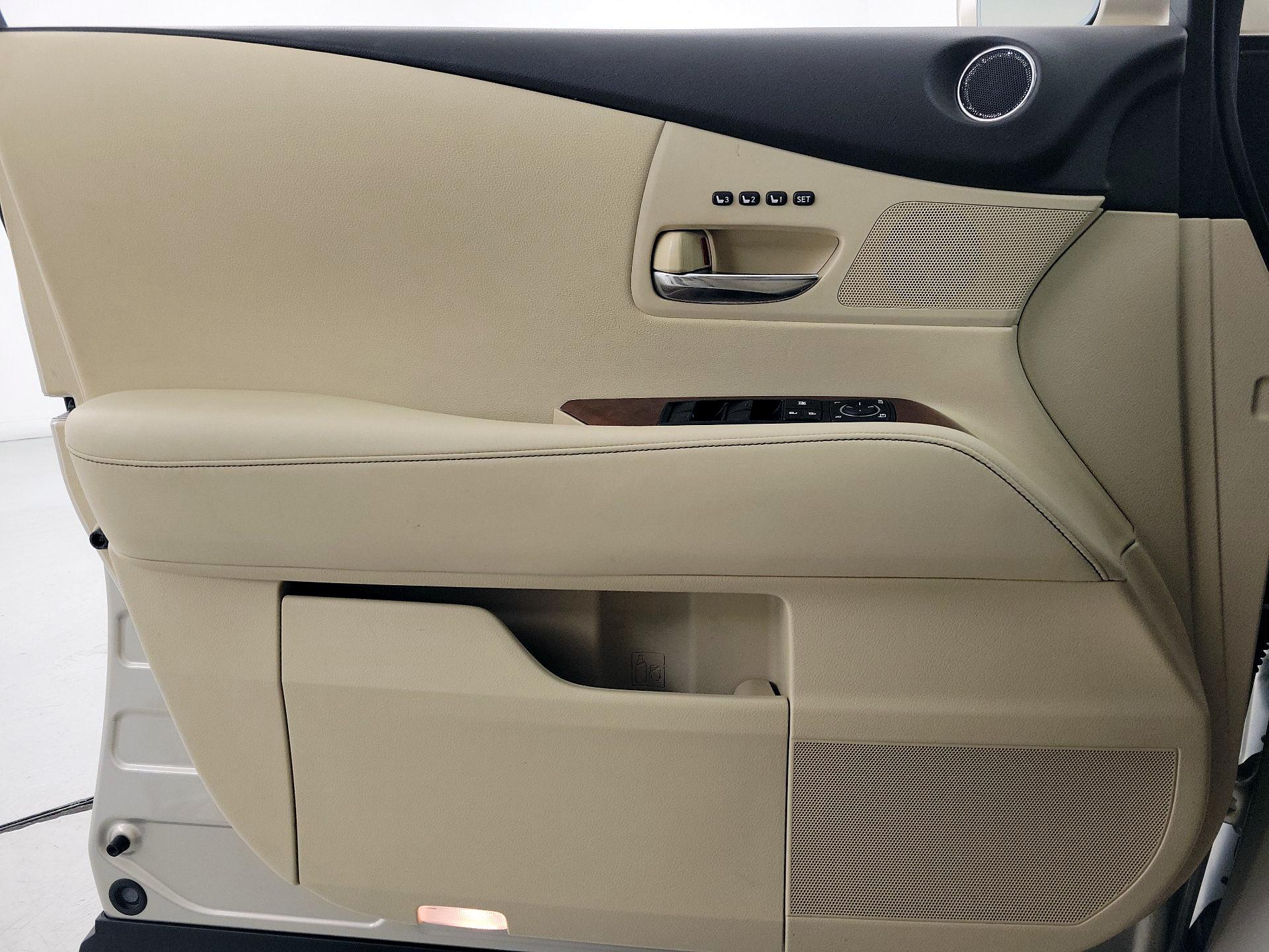 Thumbnail: 2015 Lexus RX - 12