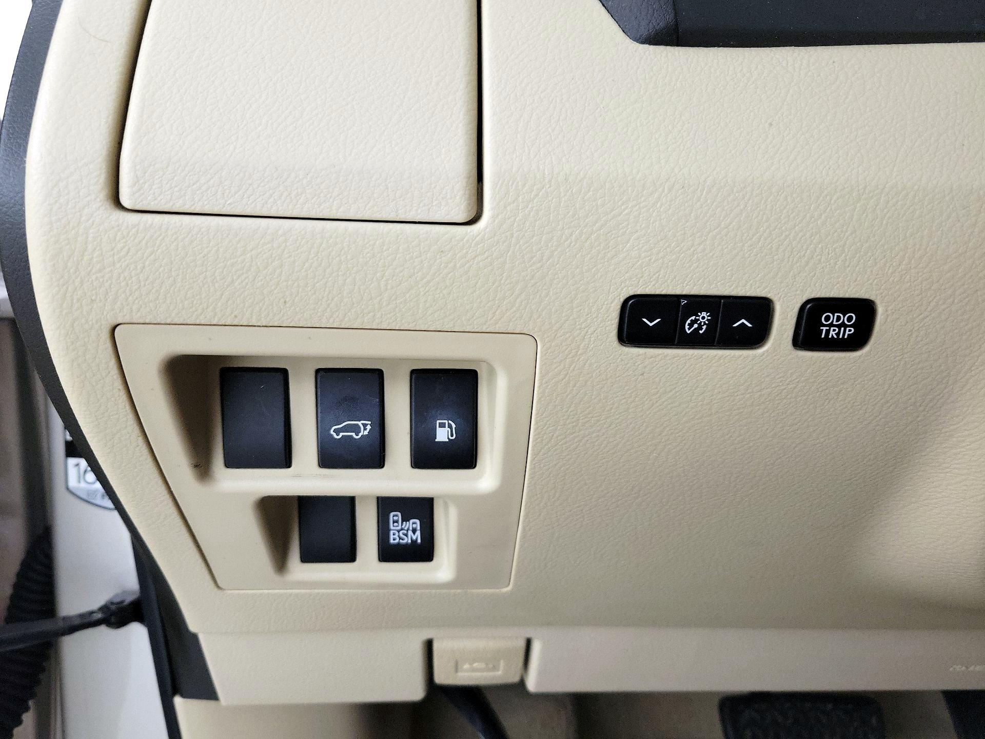 Thumbnail: 2015 Lexus RX - 13