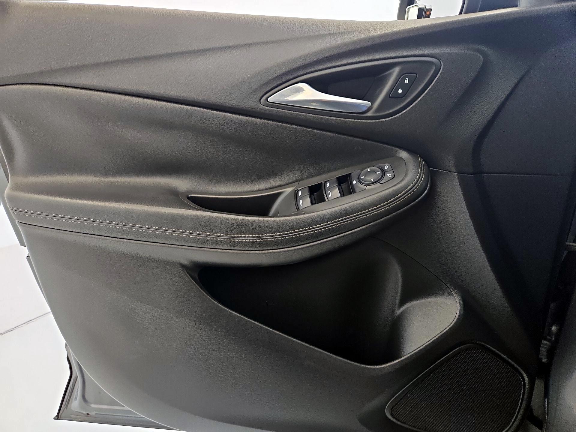 Thumbnail: 2021 Buick Encore GX - 12