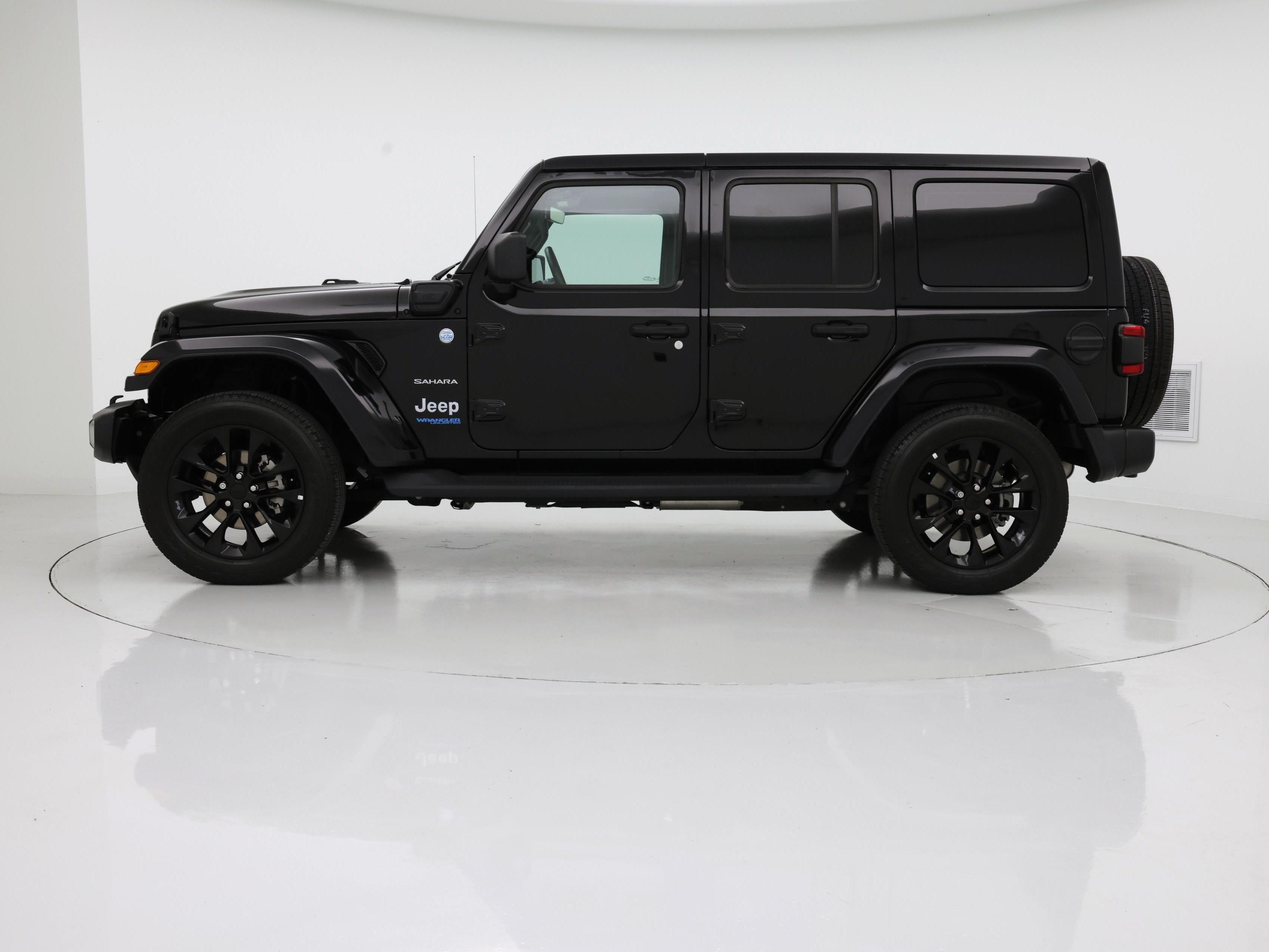 Thumbnail: 2021 Jeep Wrangler - 3