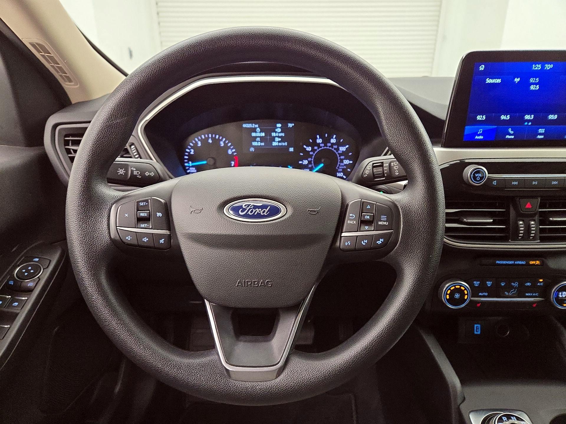 Thumbnail: 2020 Ford Escape - 10