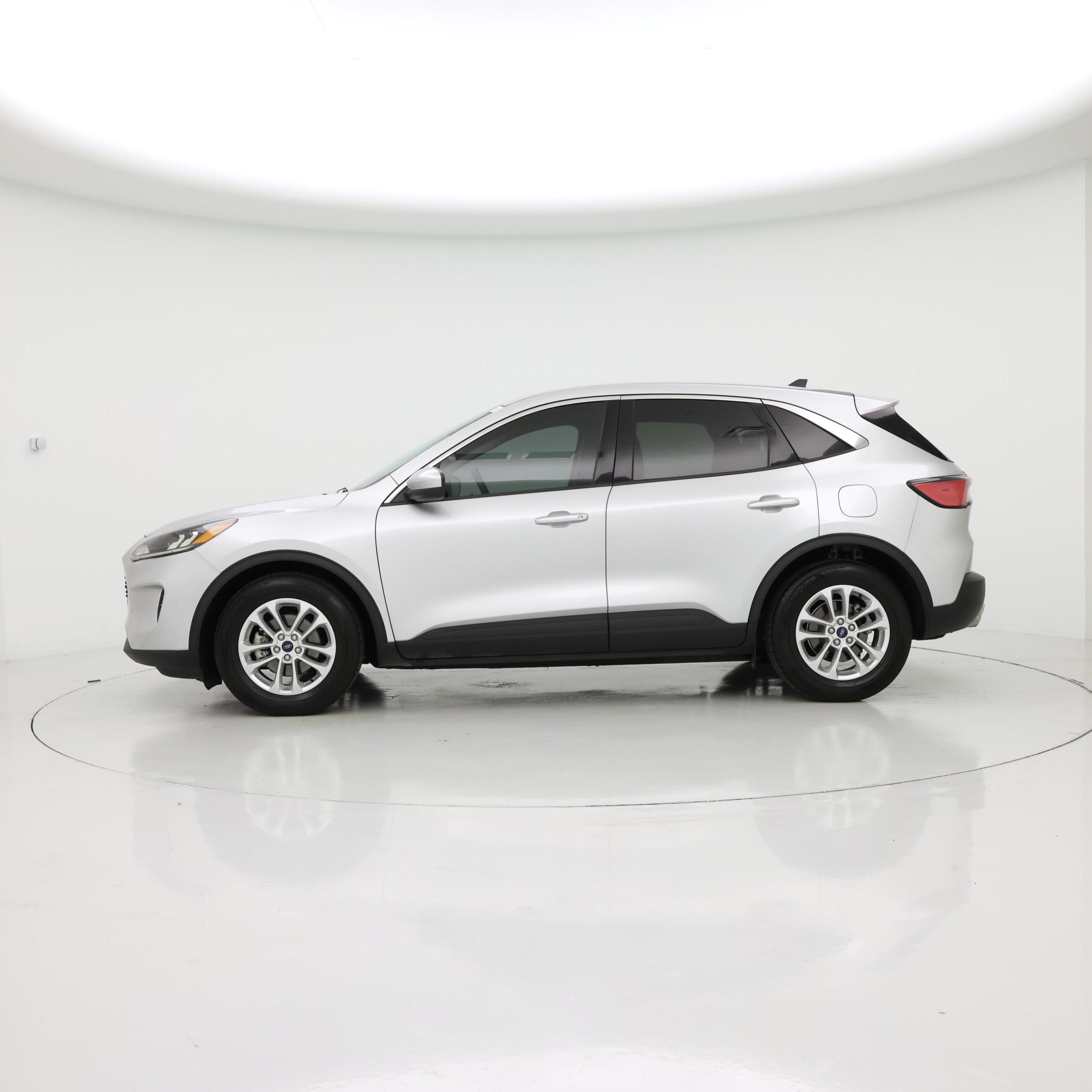 Thumbnail: 2020 Ford Escape - 3