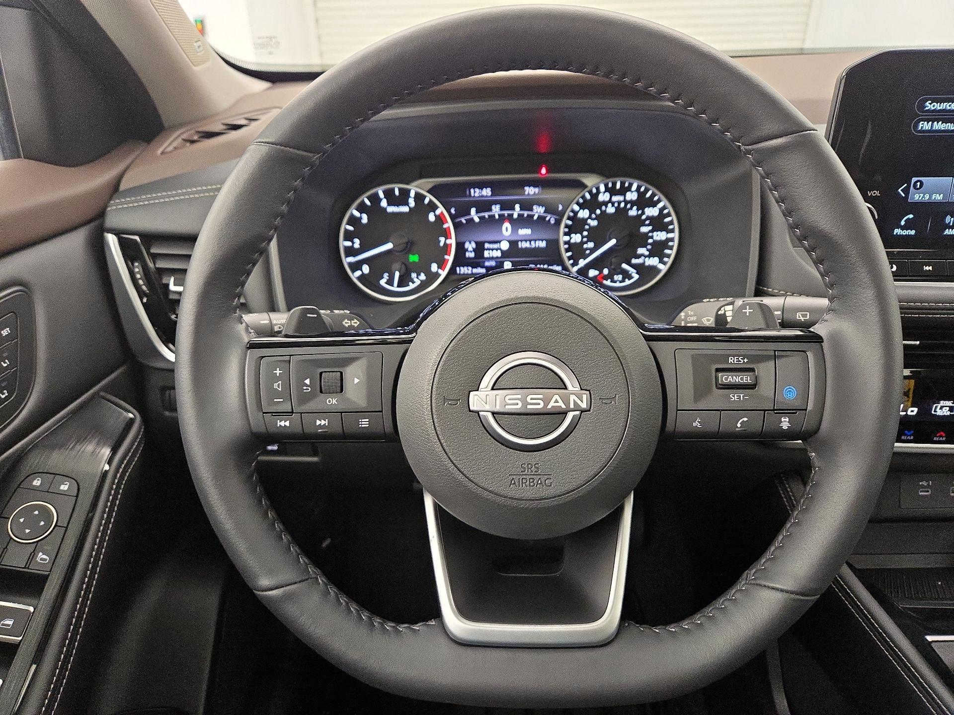 Thumbnail: 2022 Nissan Rogue - 10