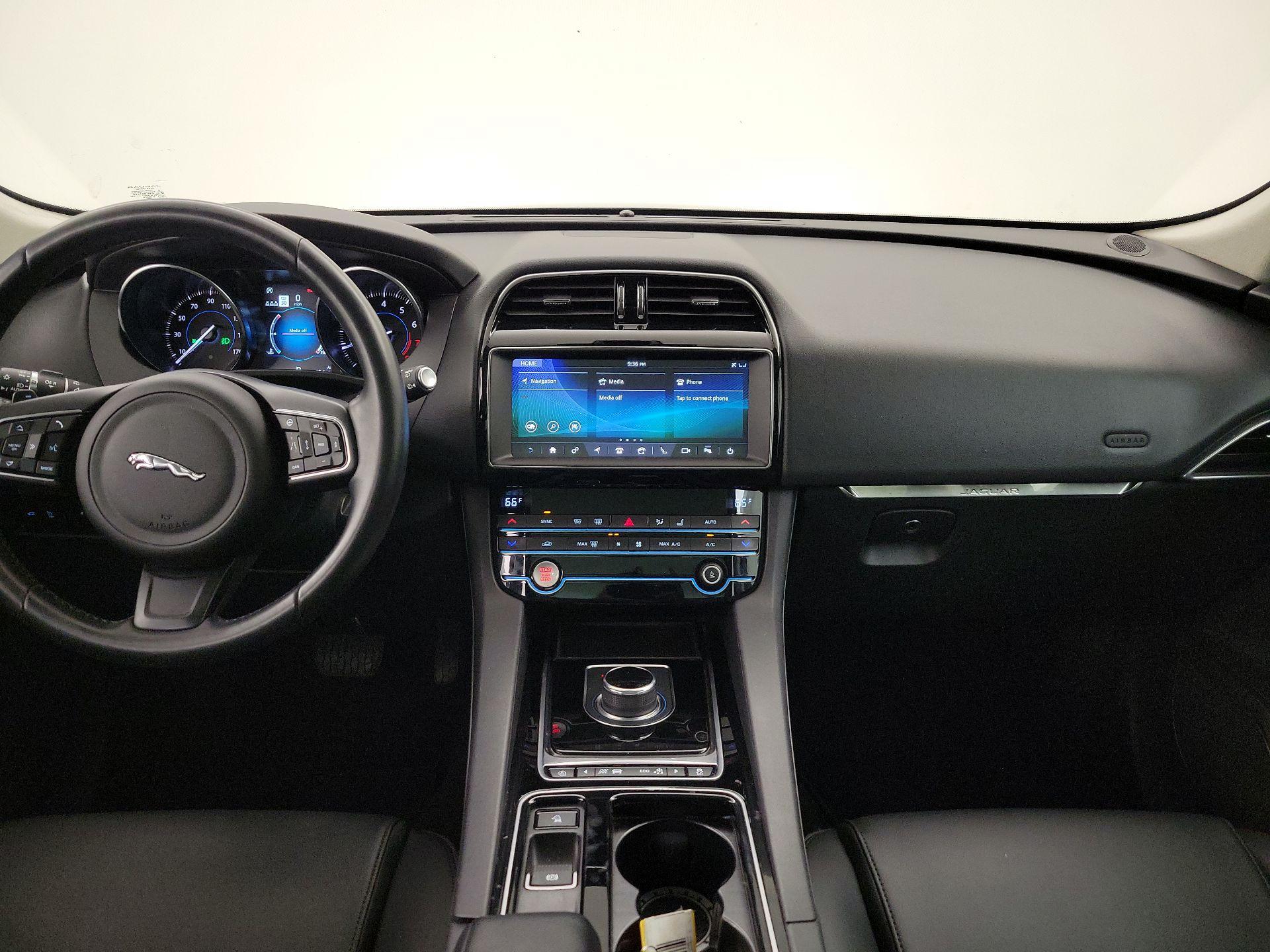 Thumbnail: 2020 Jaguar F-Pace - 9