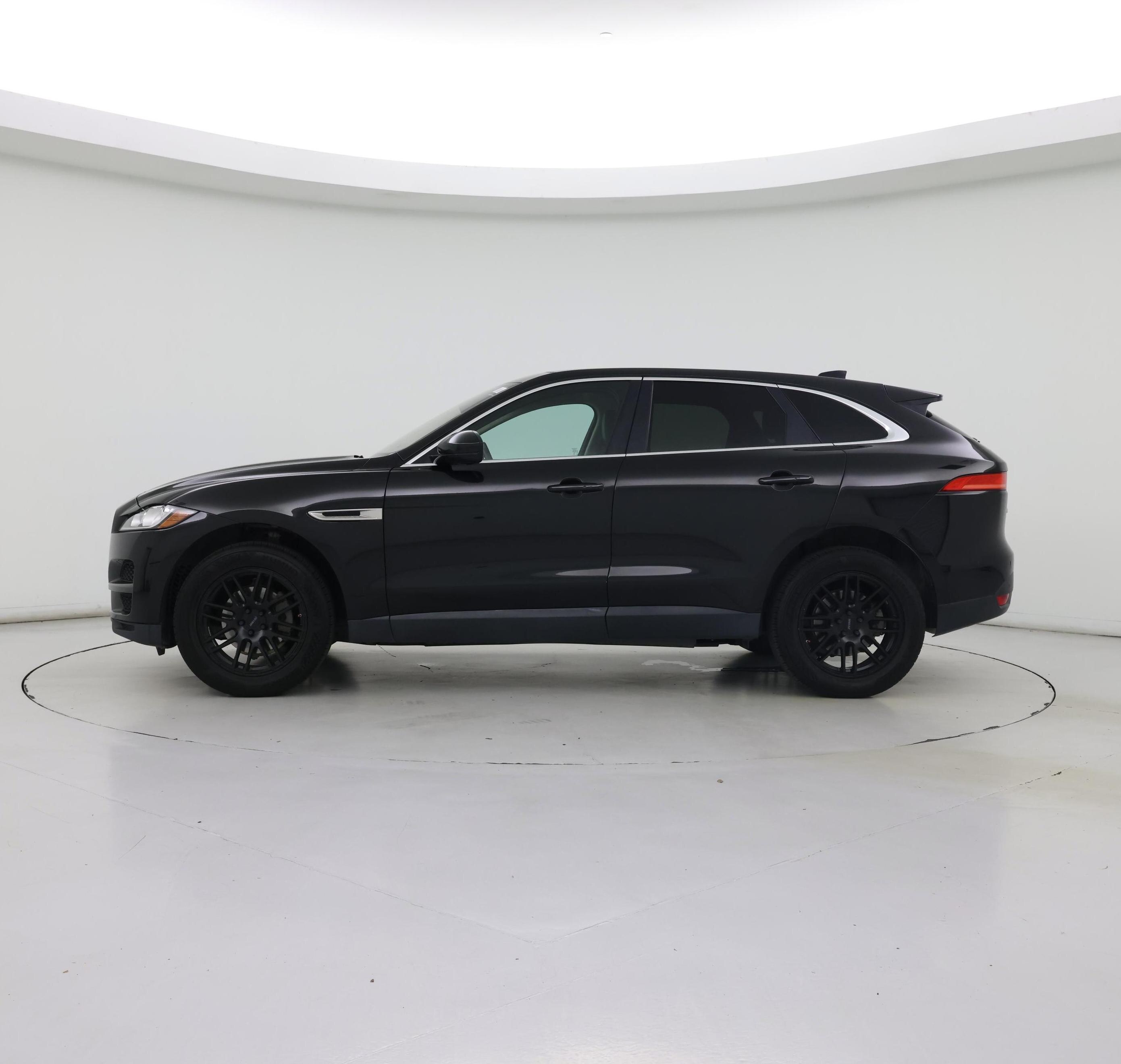 Thumbnail: 2020 Jaguar F-Pace - 3