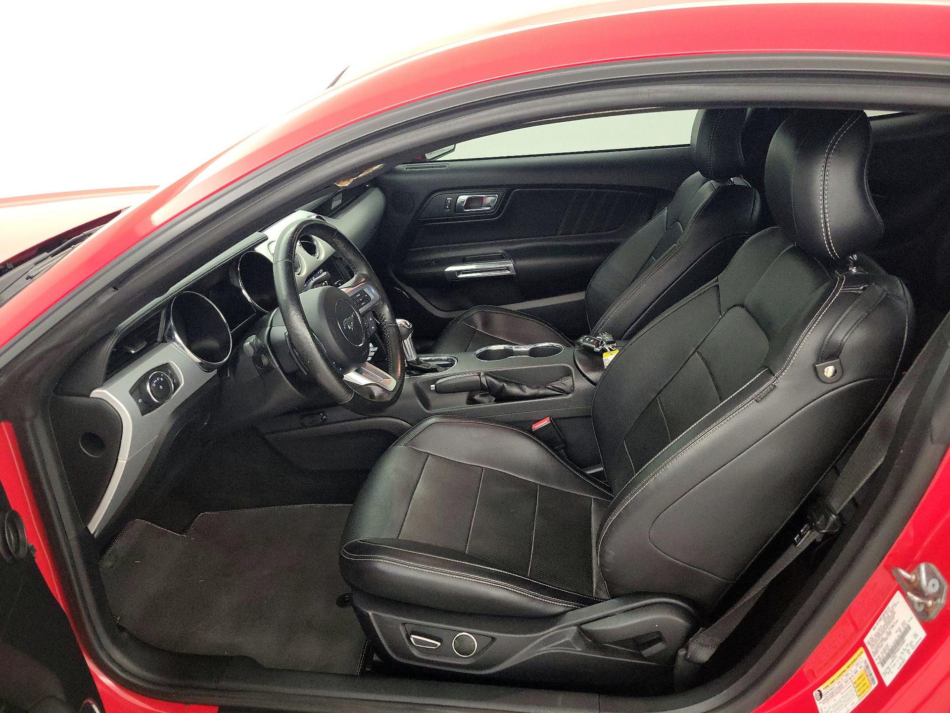 Thumbnail: 2016 Ford Mustang - 11