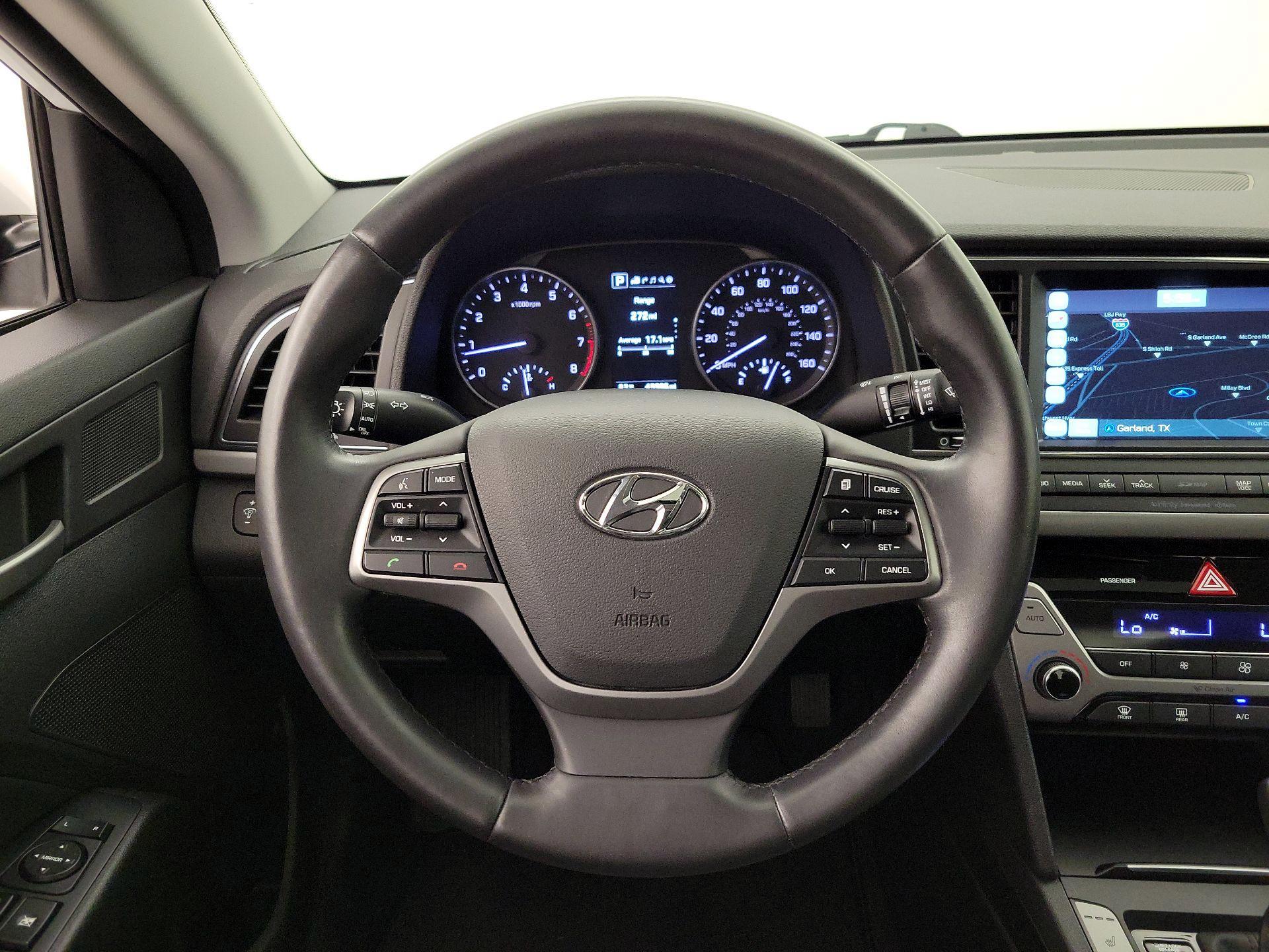 Thumbnail: 2017 Hyundai Elantra - 10