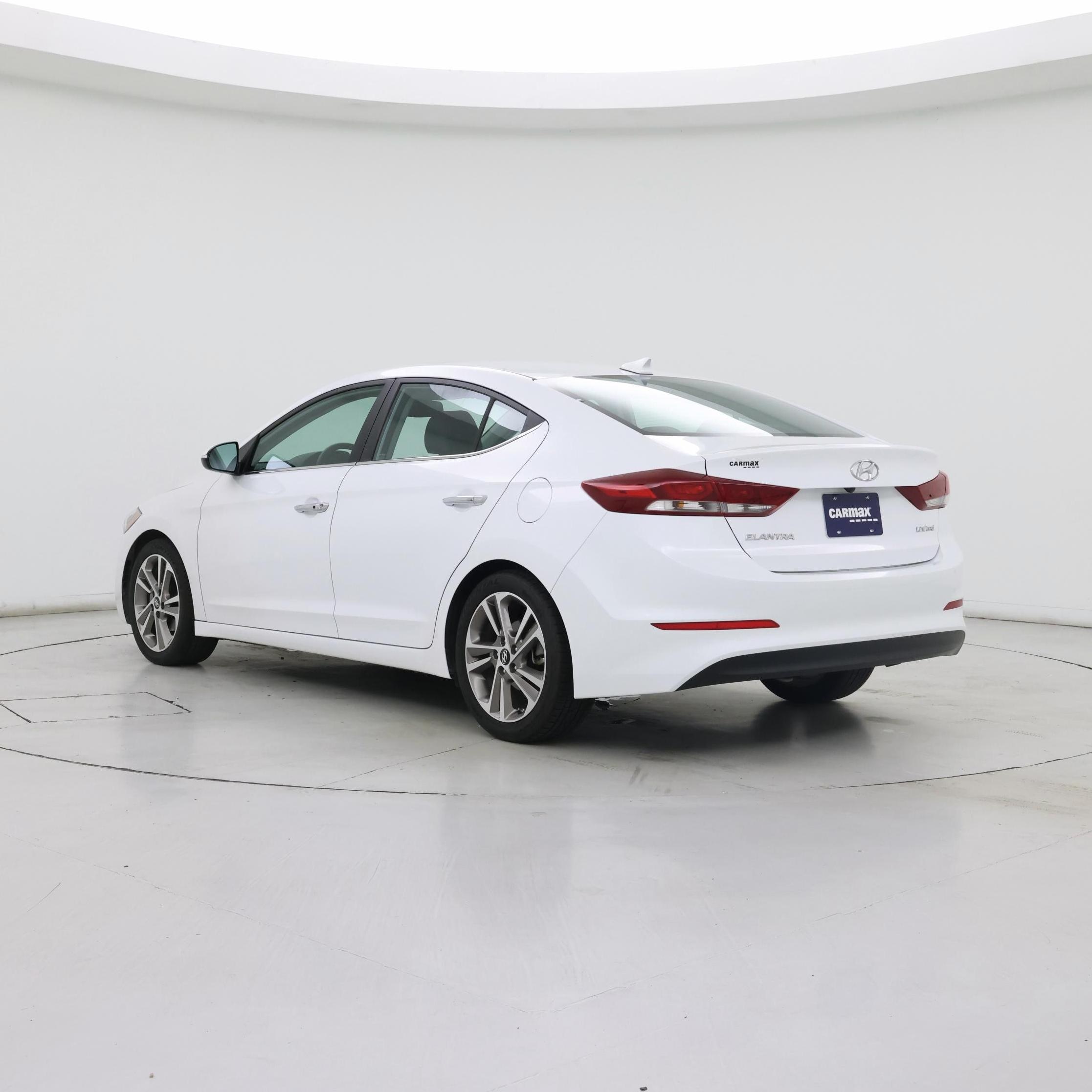 Thumbnail: 2017 Hyundai Elantra - 2