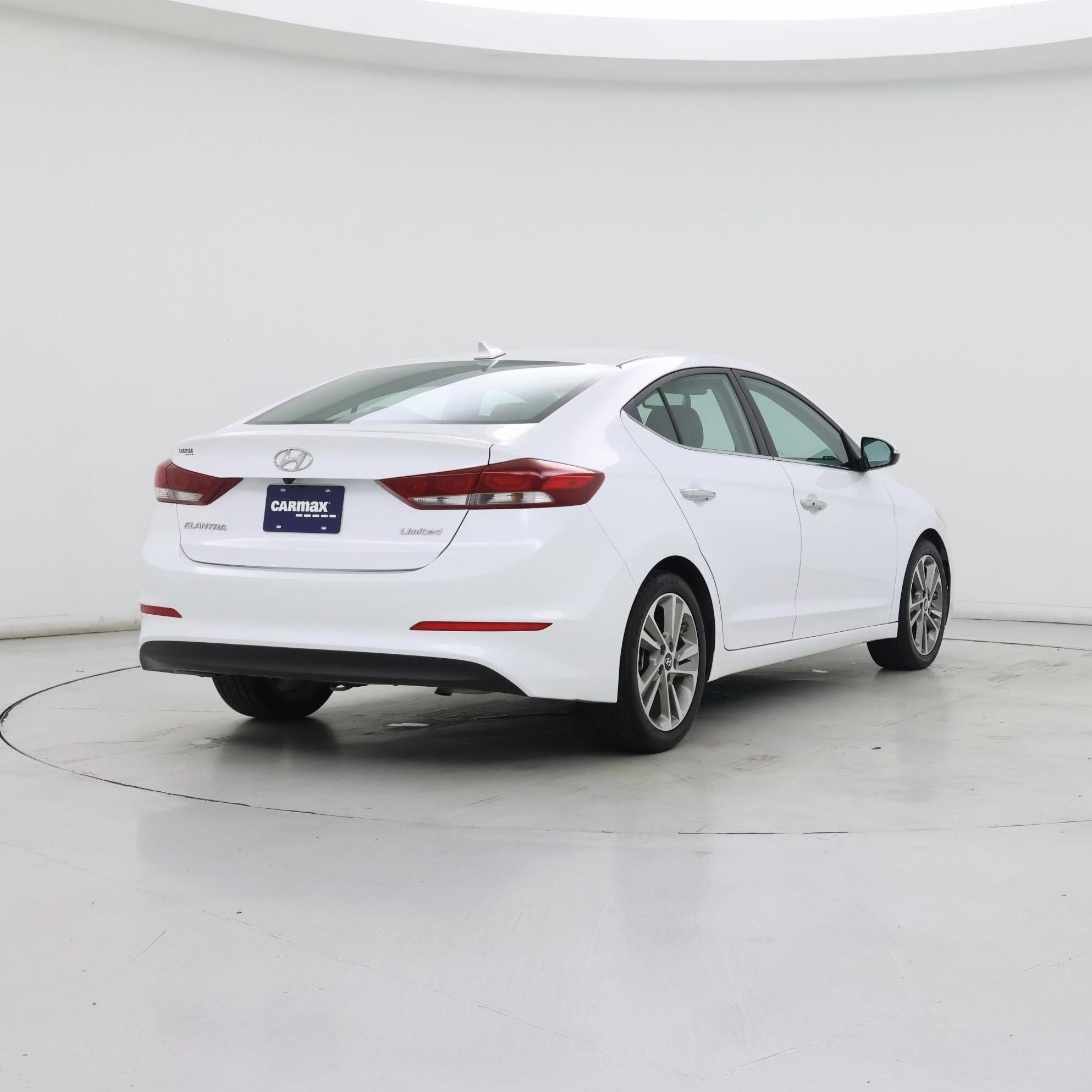 Thumbnail: 2017 Hyundai Elantra - 8