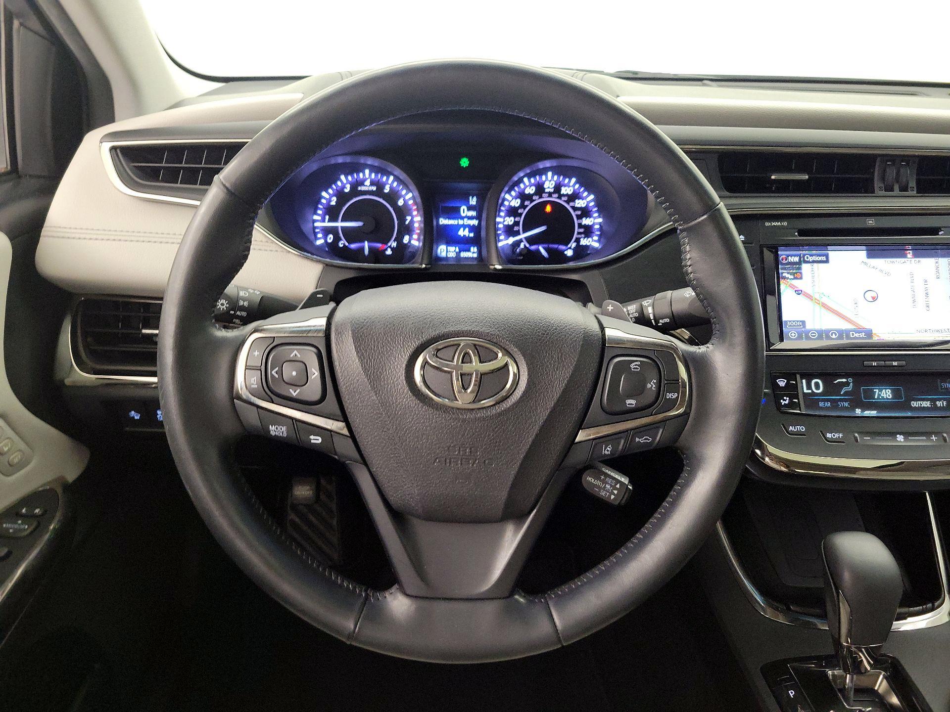 Thumbnail: 2017 Toyota Avalon - 10