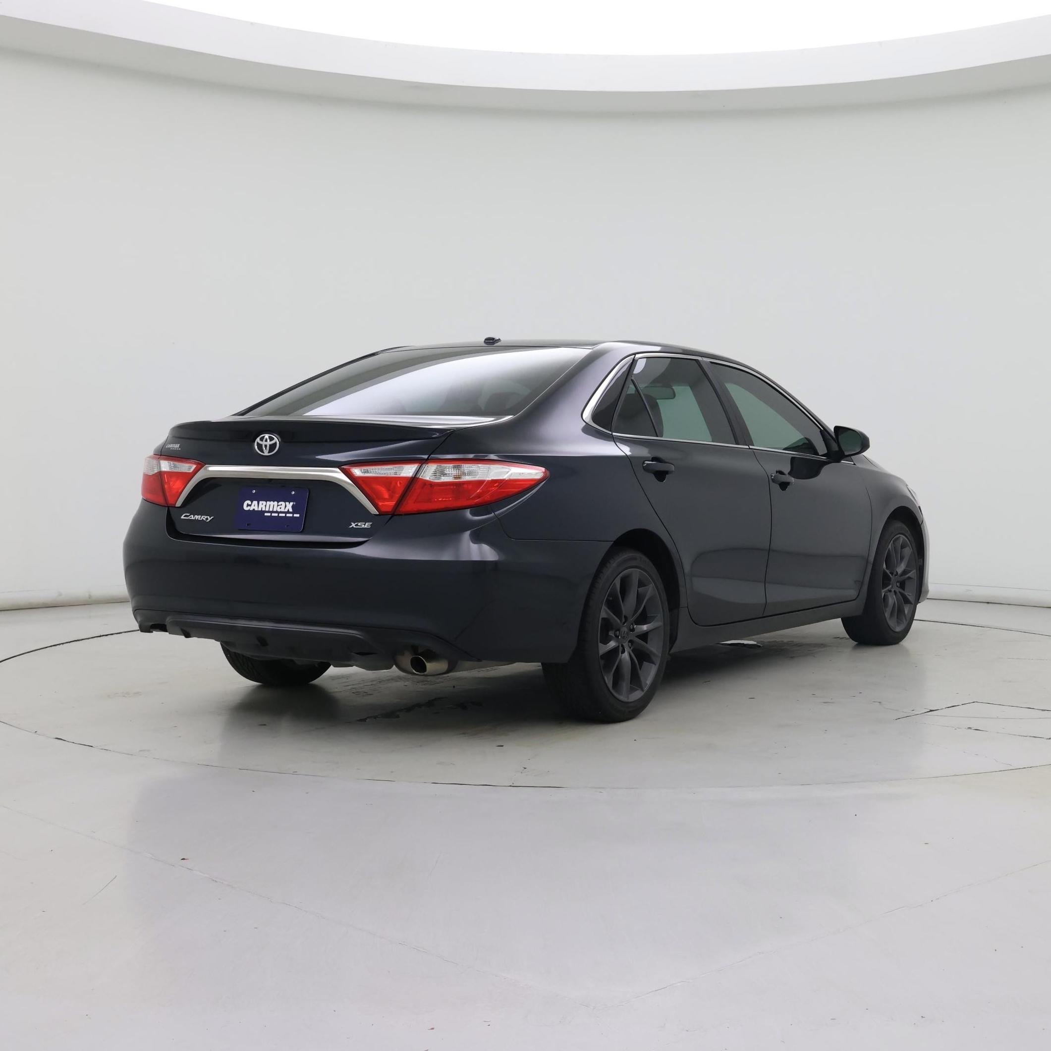 Thumbnail: 2017 Toyota Camry - 8
