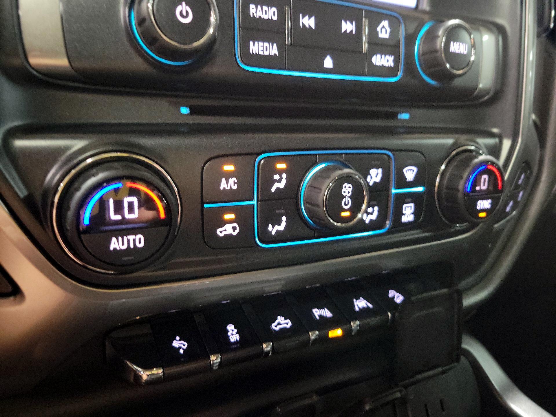 Thumbnail: 2017 Chevrolet Silverado 1500 - 16