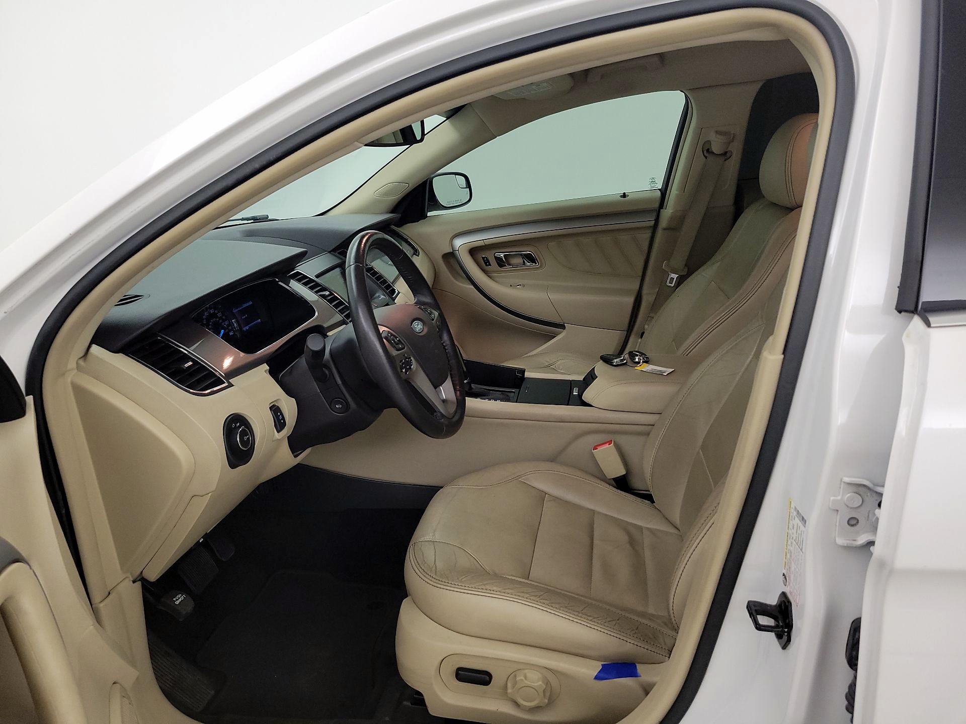 Thumbnail: 2015 Ford Taurus - 11