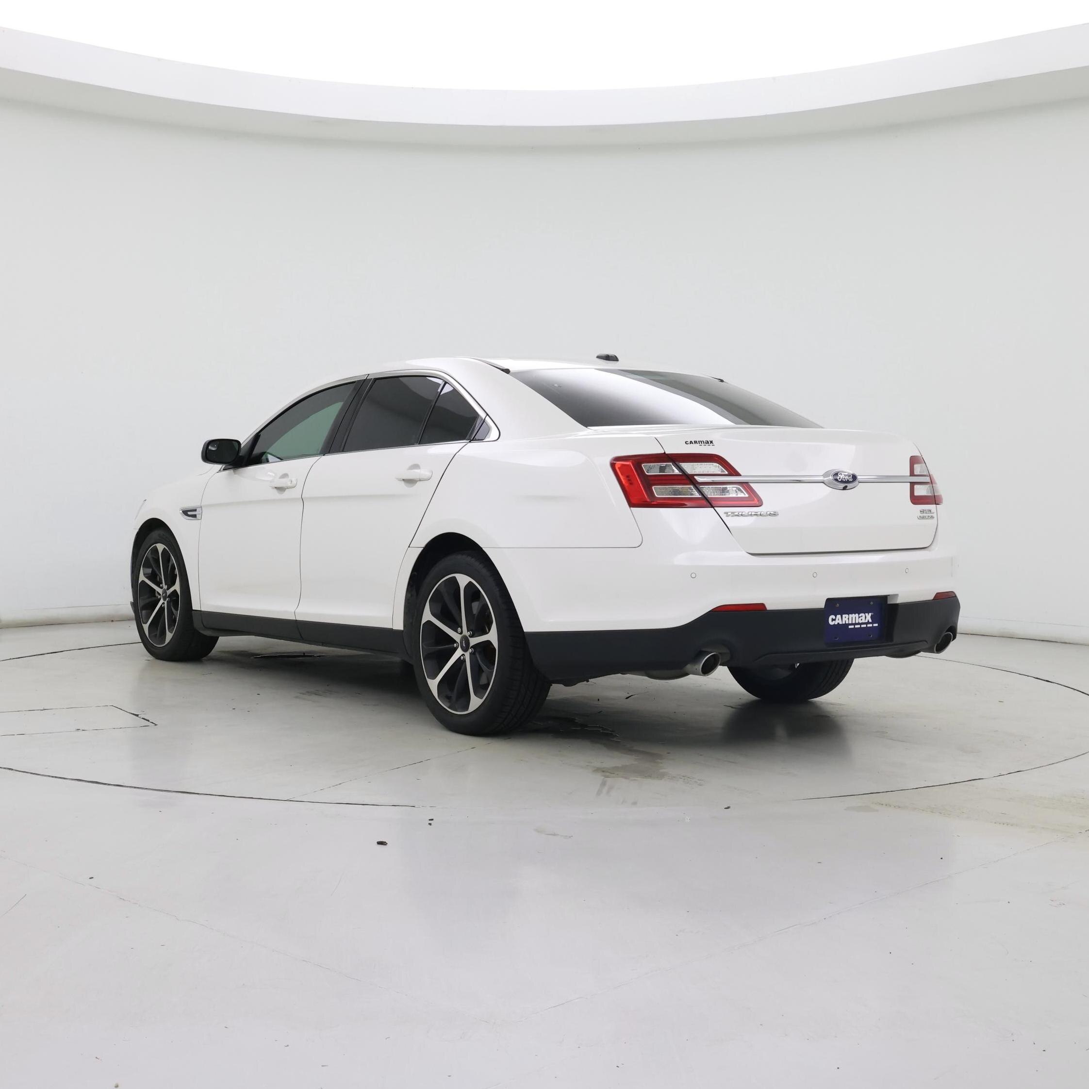Thumbnail: 2015 Ford Taurus - 2