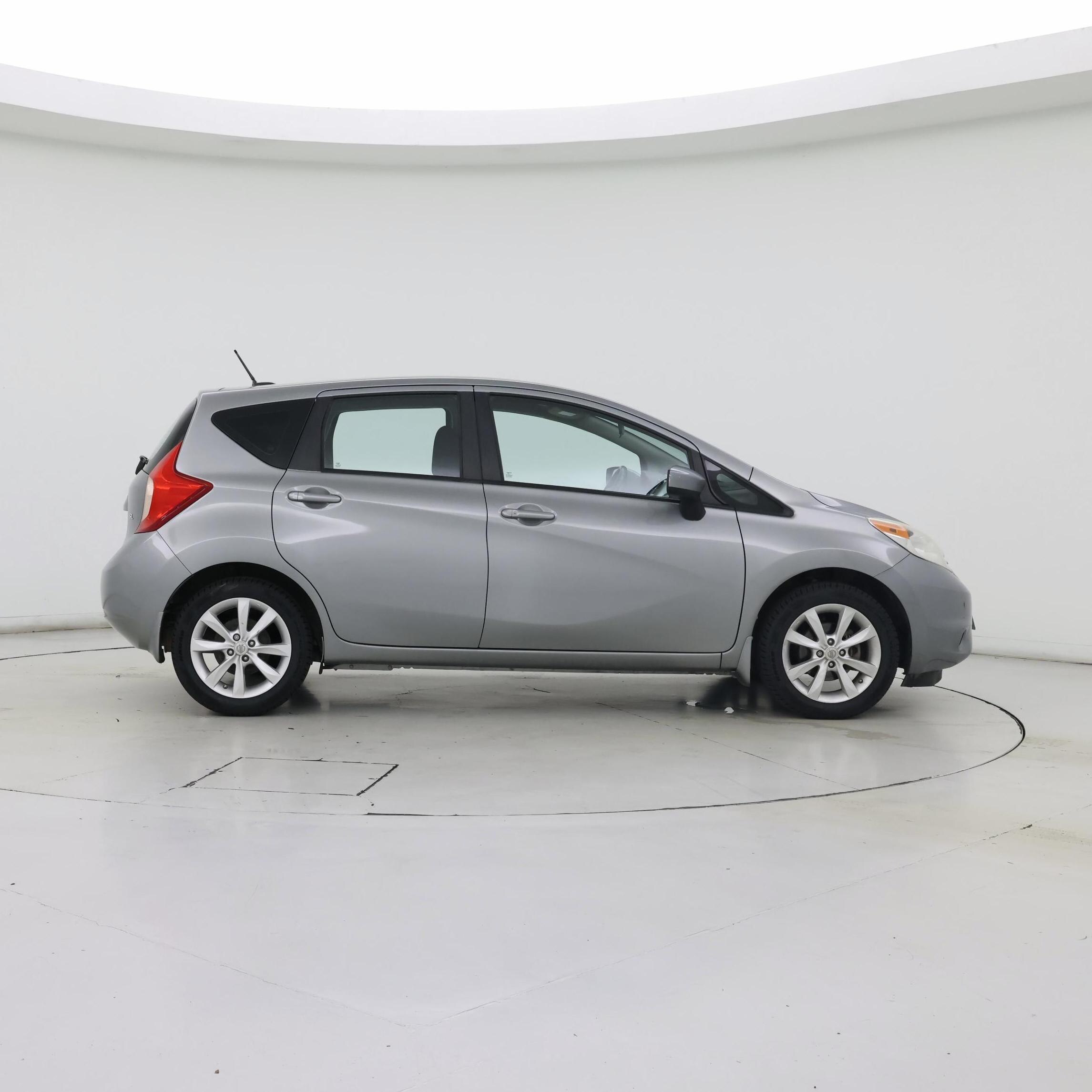 Thumbnail: 2015 Nissan Versa Note - 7