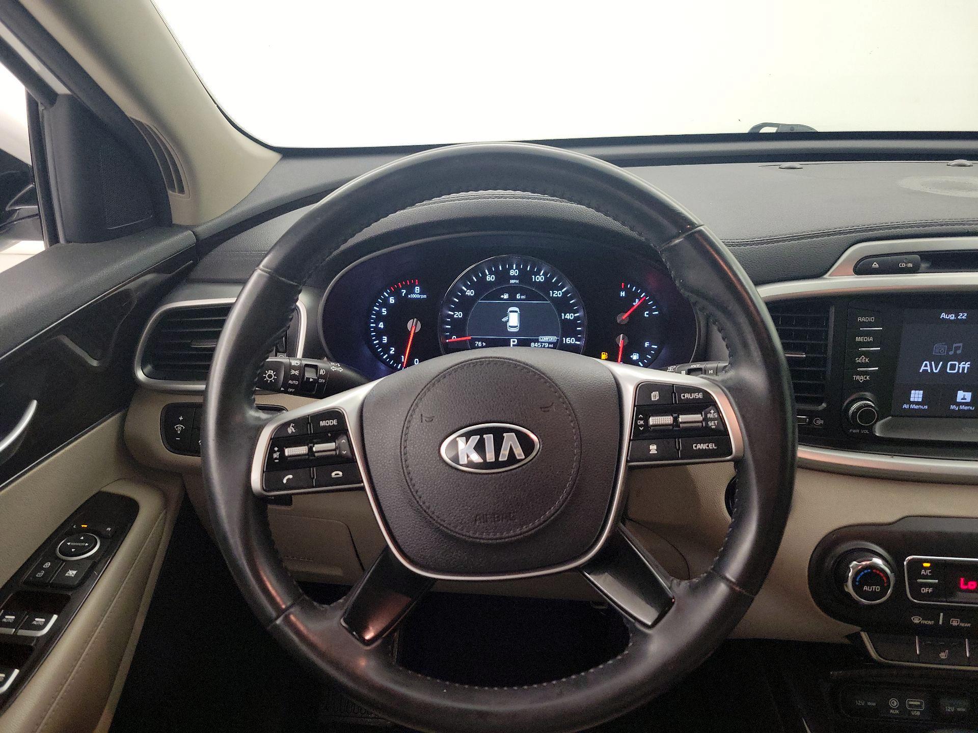 Thumbnail: 2019 Kia Sorento - 10