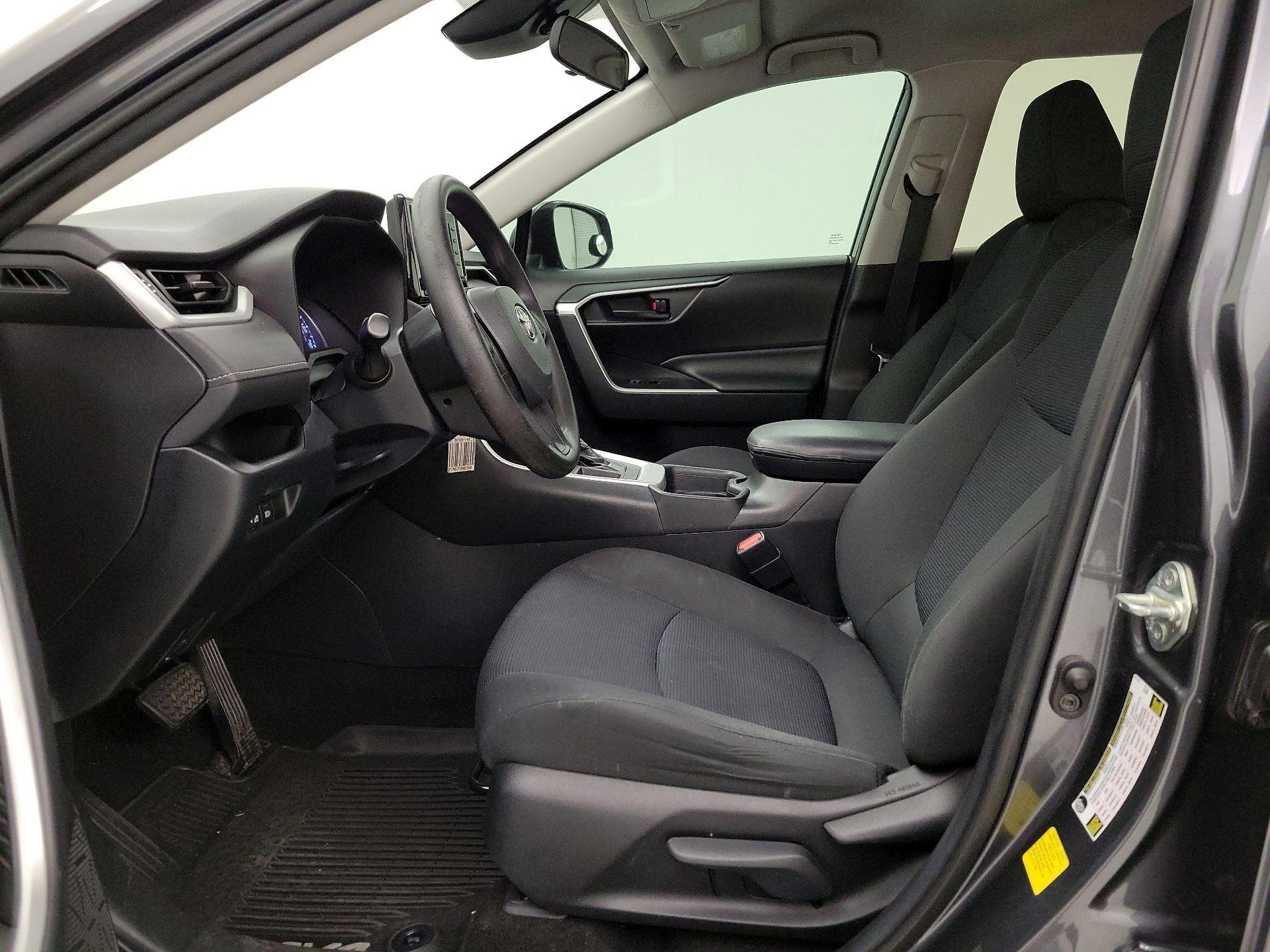 Thumbnail: 2019 Toyota RAV4 - 11