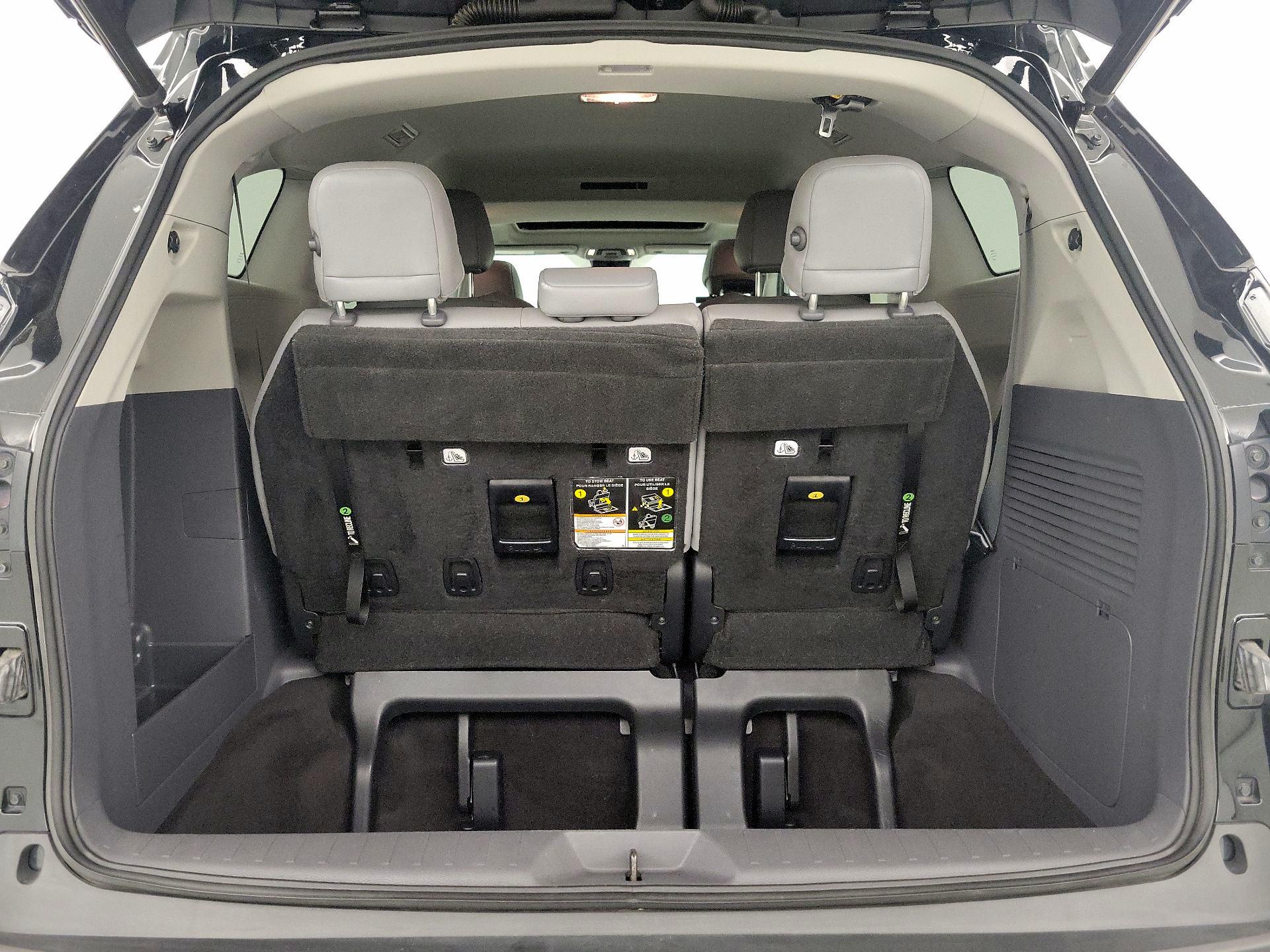 Thumbnail: 2021 Toyota Sienna - 20