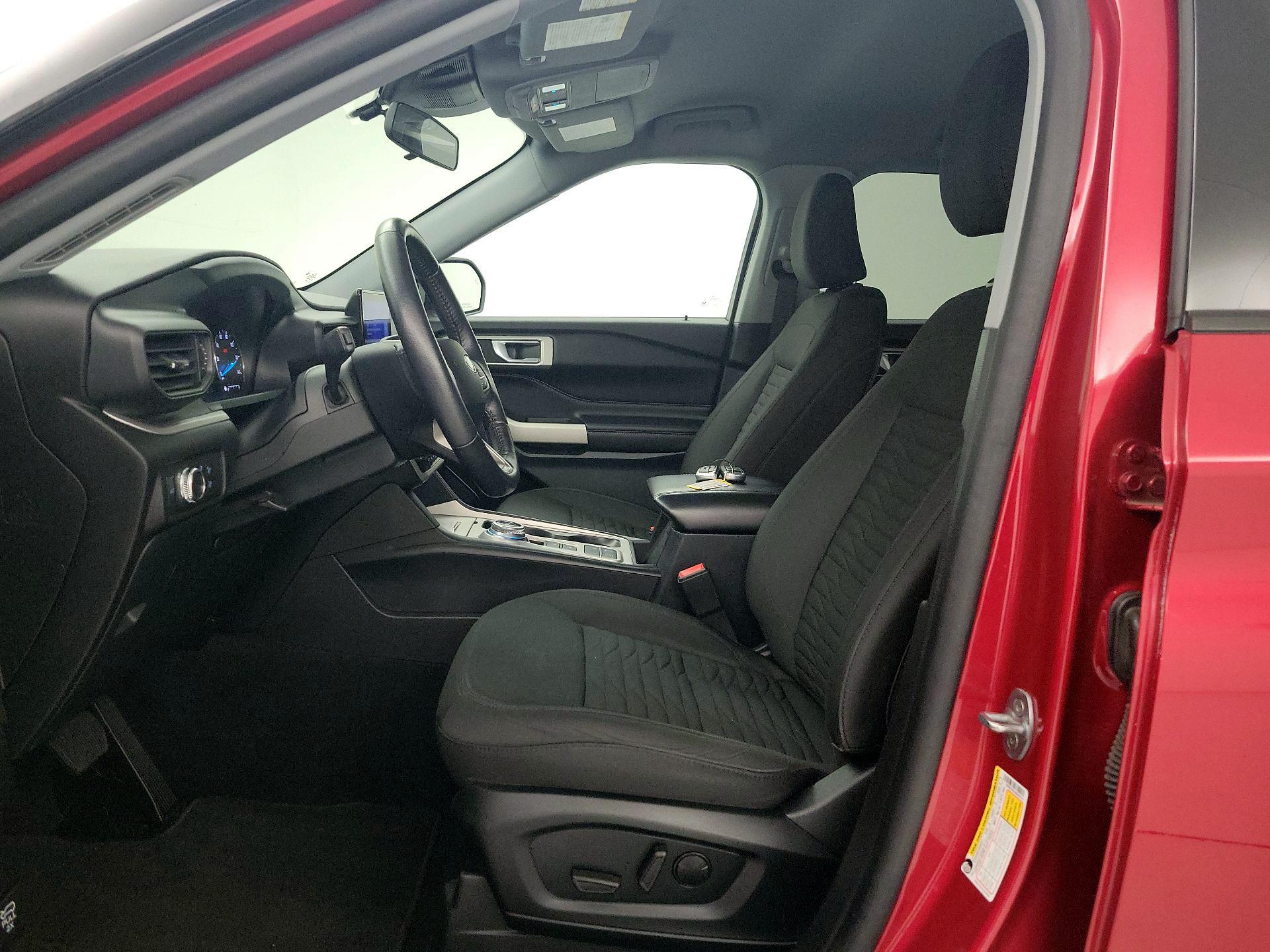 Thumbnail: 2021 Ford Explorer - 11