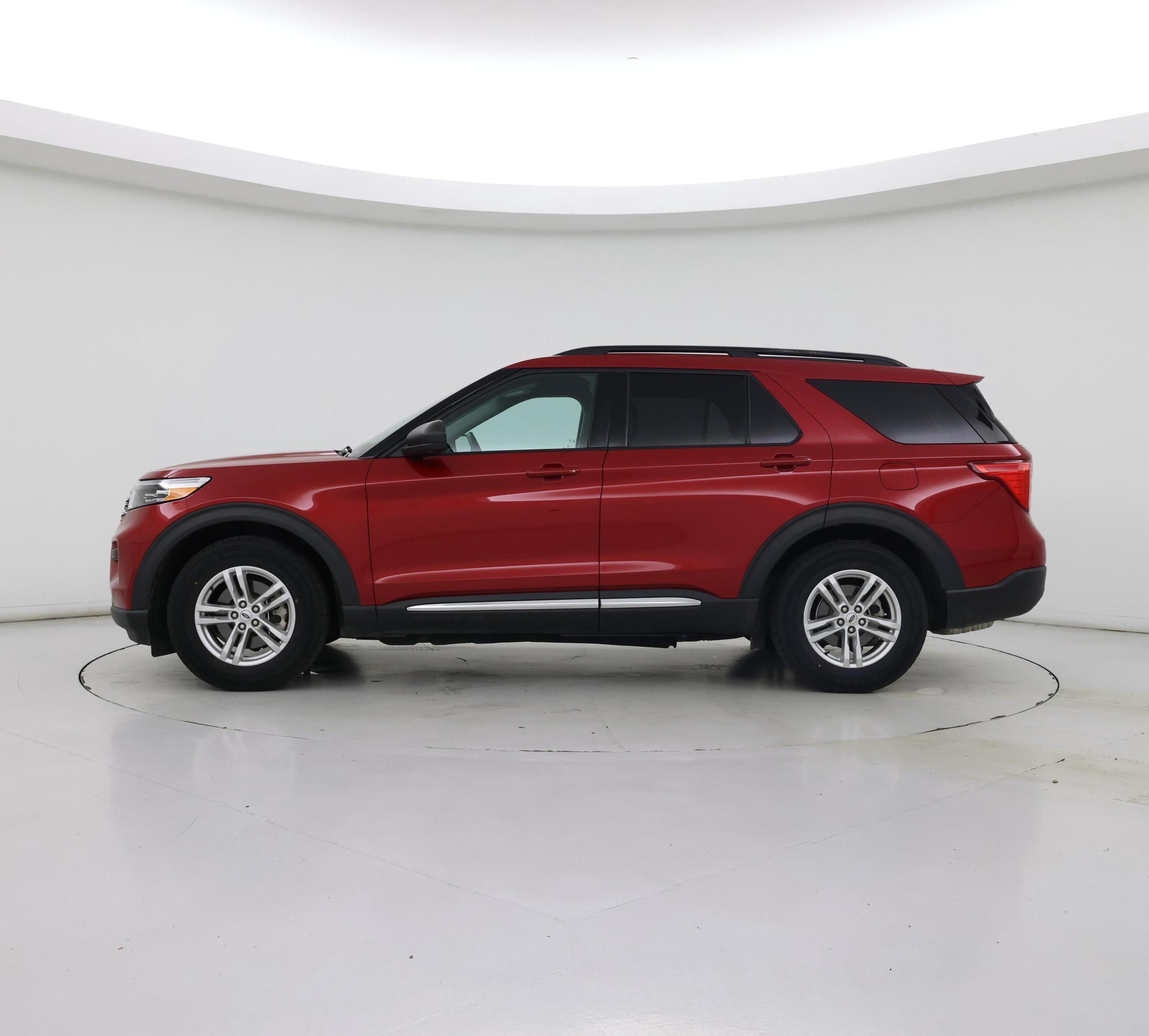 Thumbnail: 2021 Ford Explorer - 3