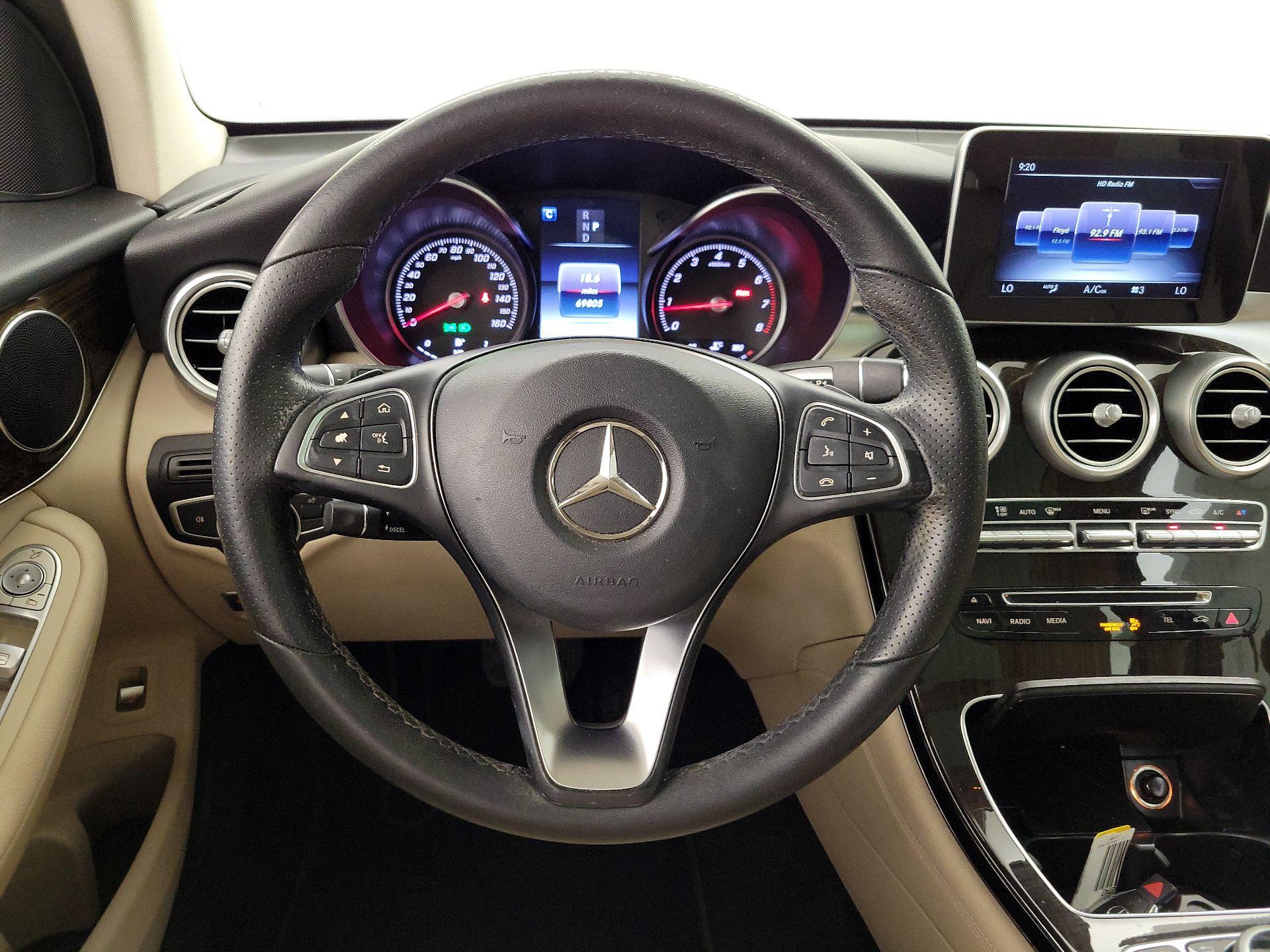 Thumbnail: 2017 Mercedes-Benz GLC - 10