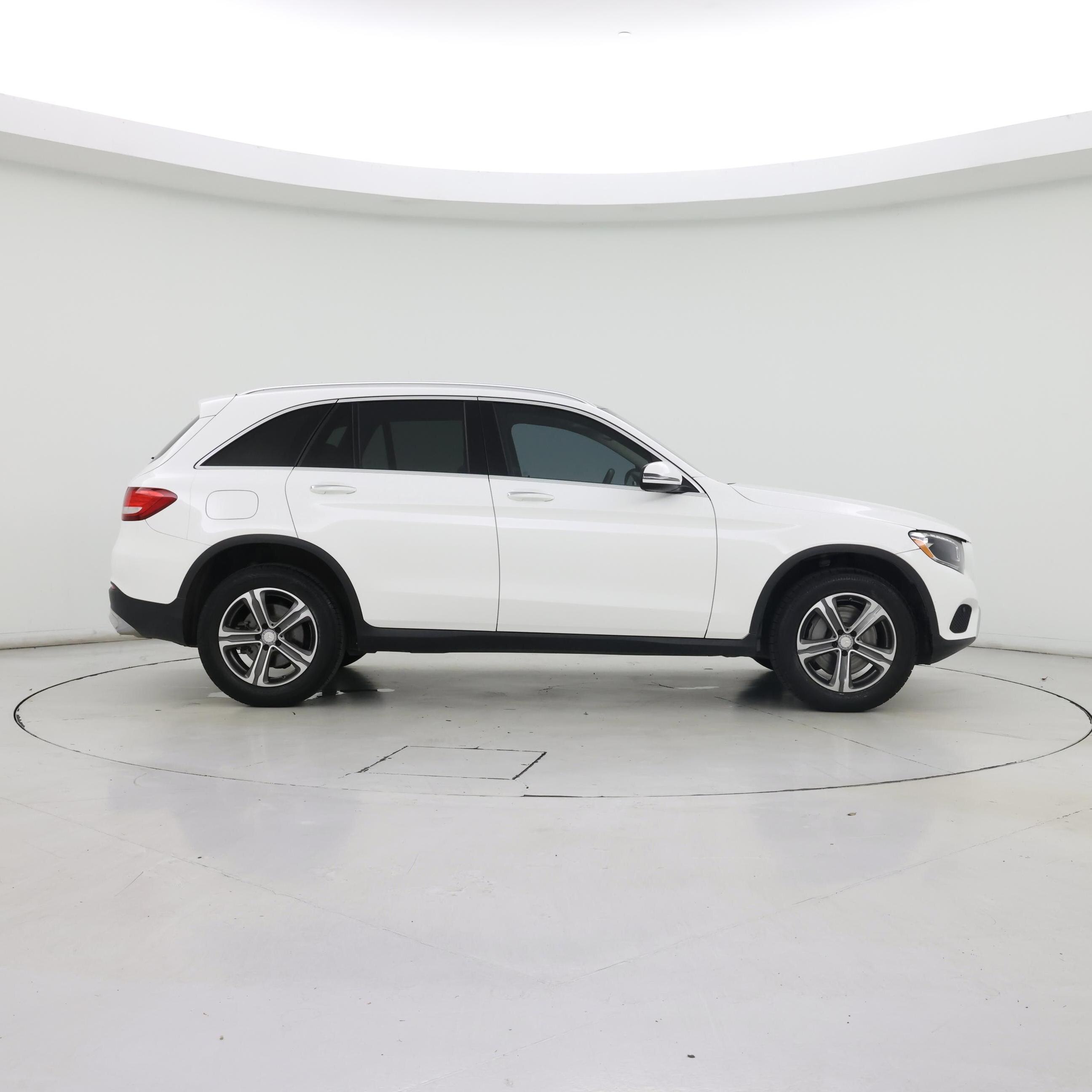 Thumbnail: 2017 Mercedes-Benz GLC - 7