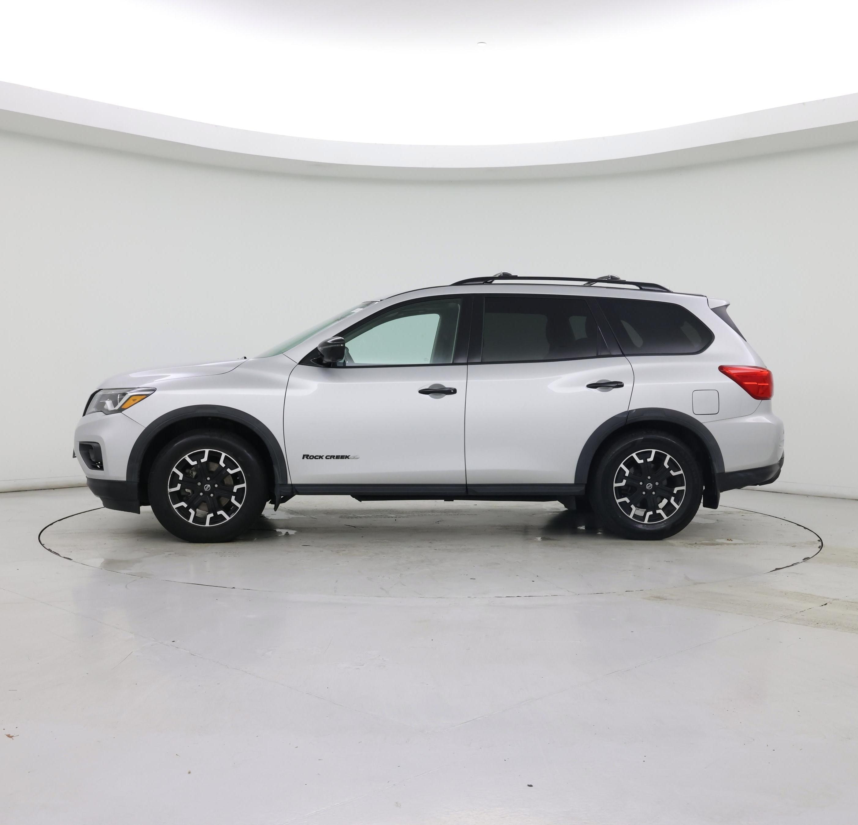Thumbnail: 2019 Nissan Pathfinder - 3